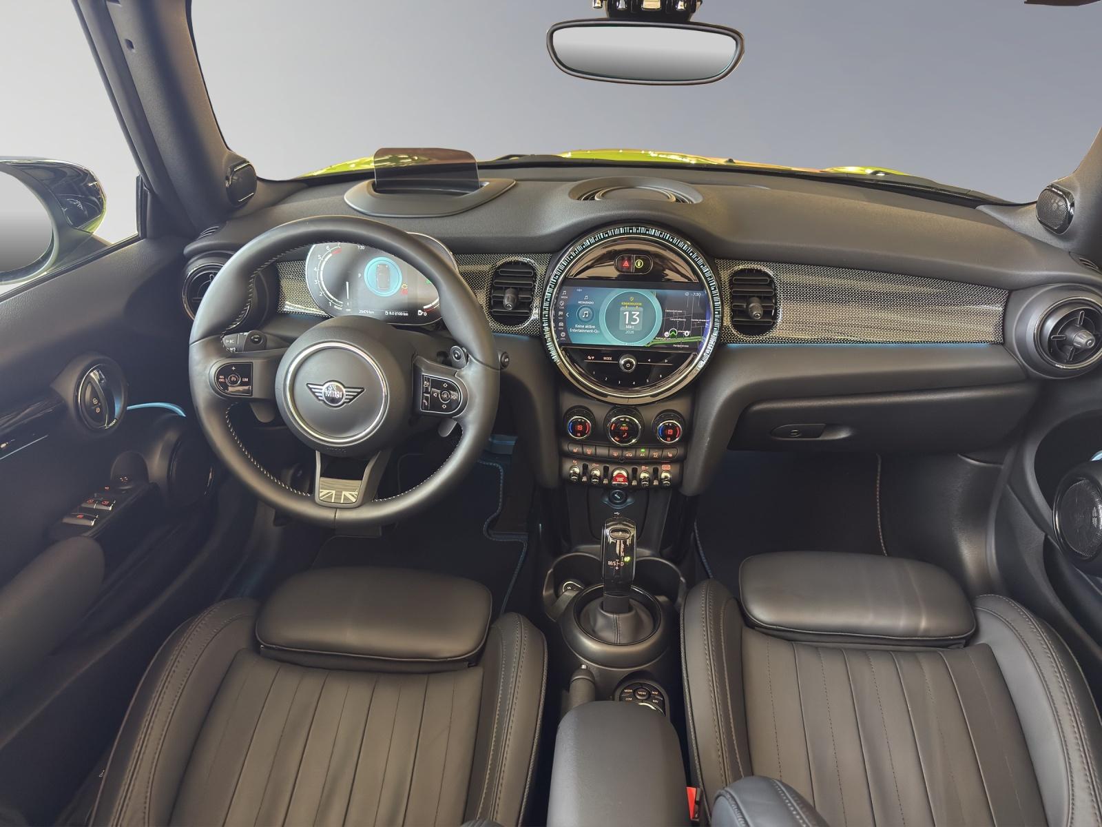 MINI Cabrio Cooper S-image-11