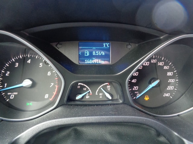 FORD Focus 1.0 SCTi Titanium-image-9