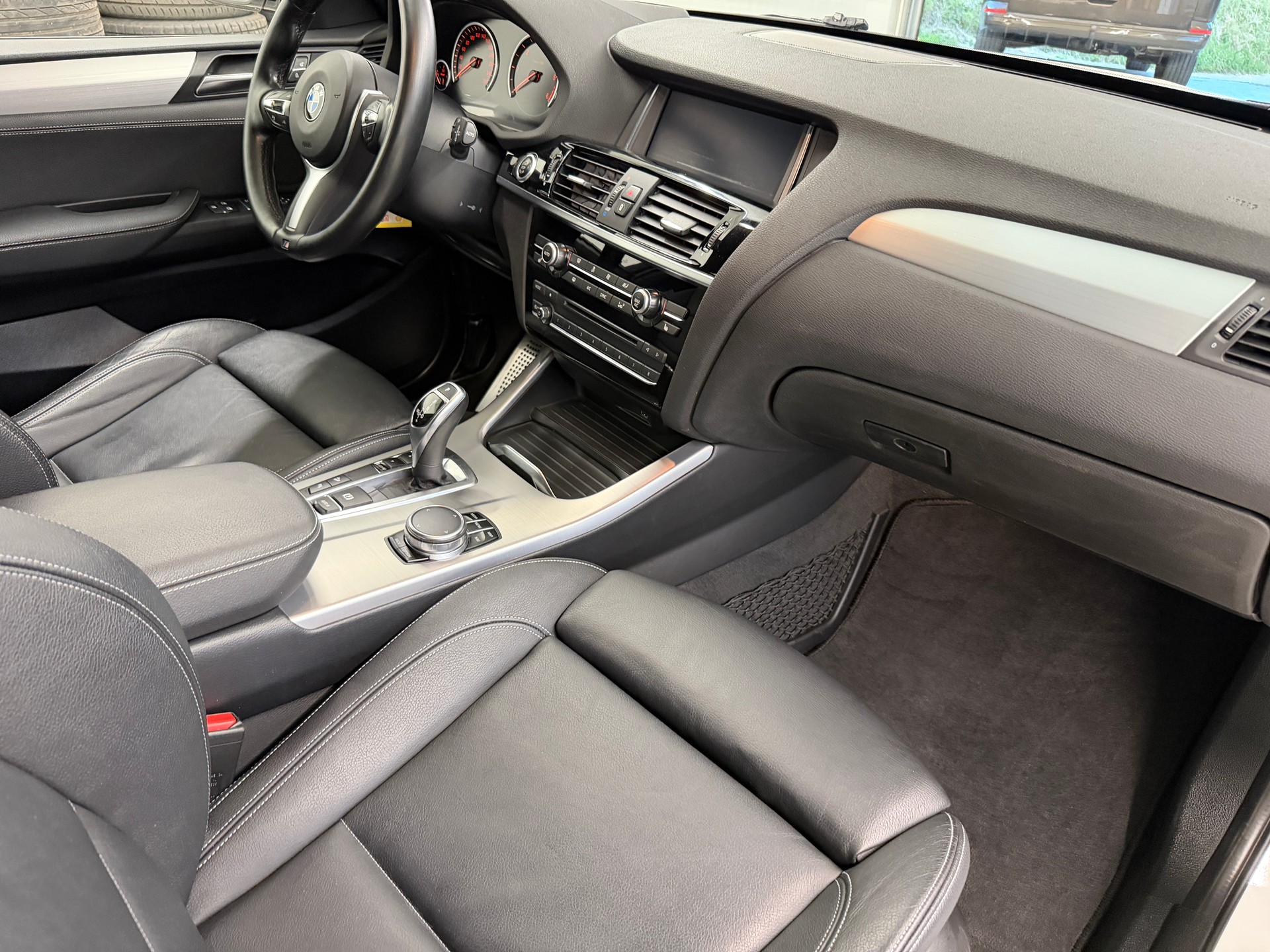 BMW X3 xDrive 30d M Sport Steptronic-image-19