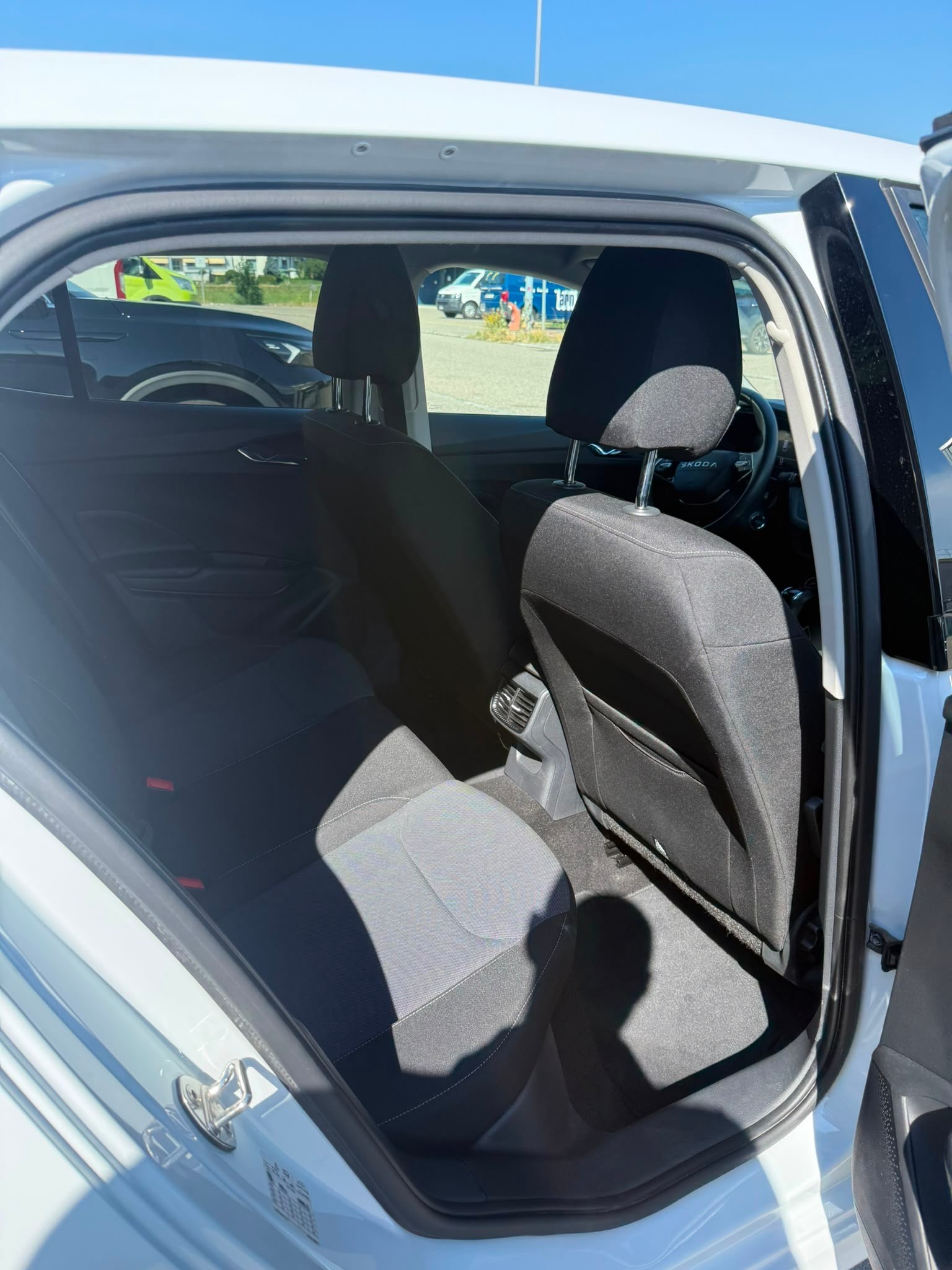 SKODA Fabia 1.0 TSI Dynamic DSG-image-14