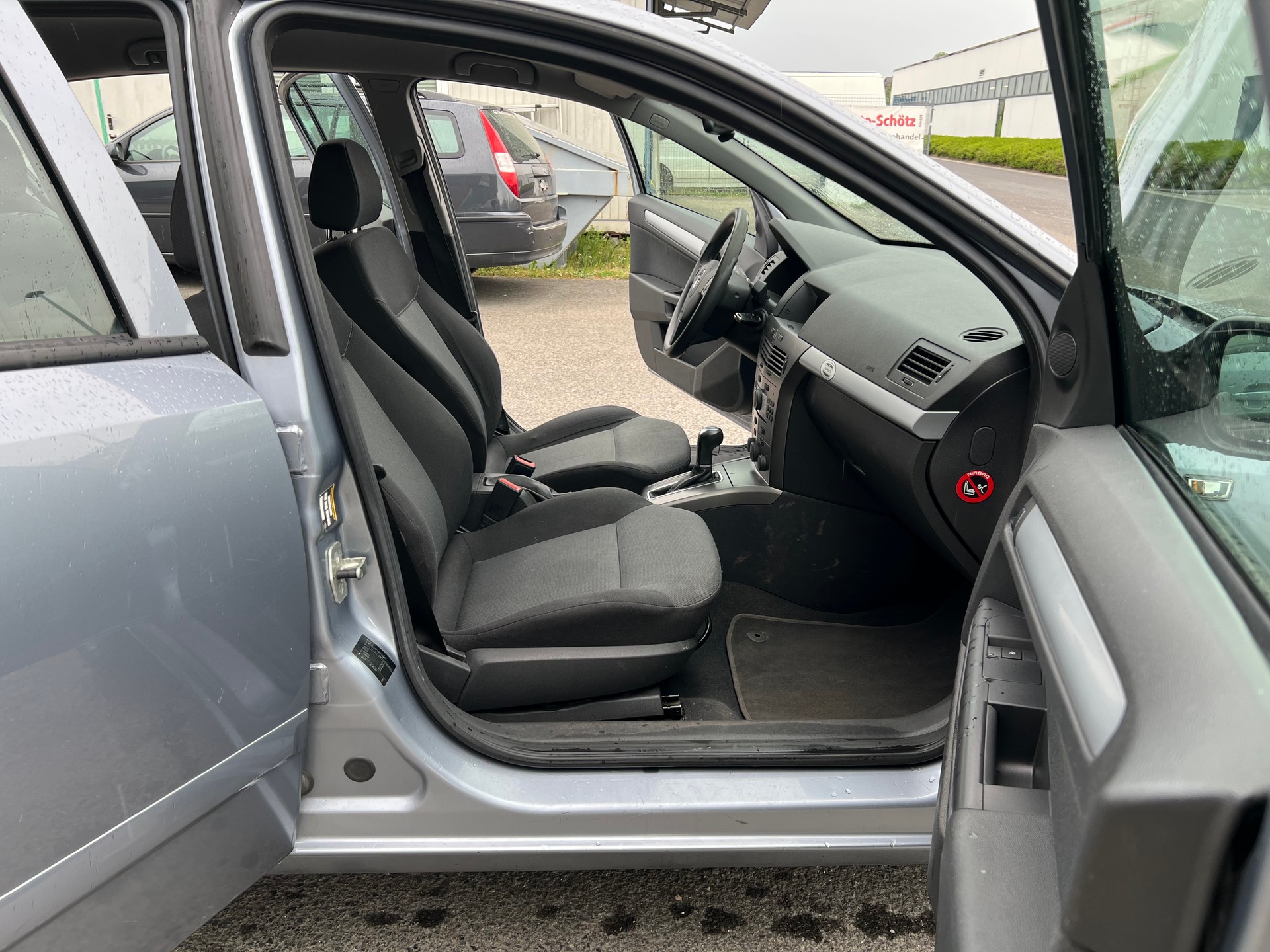 OPEL Astra 1.8i 16V Enjoy-image-8