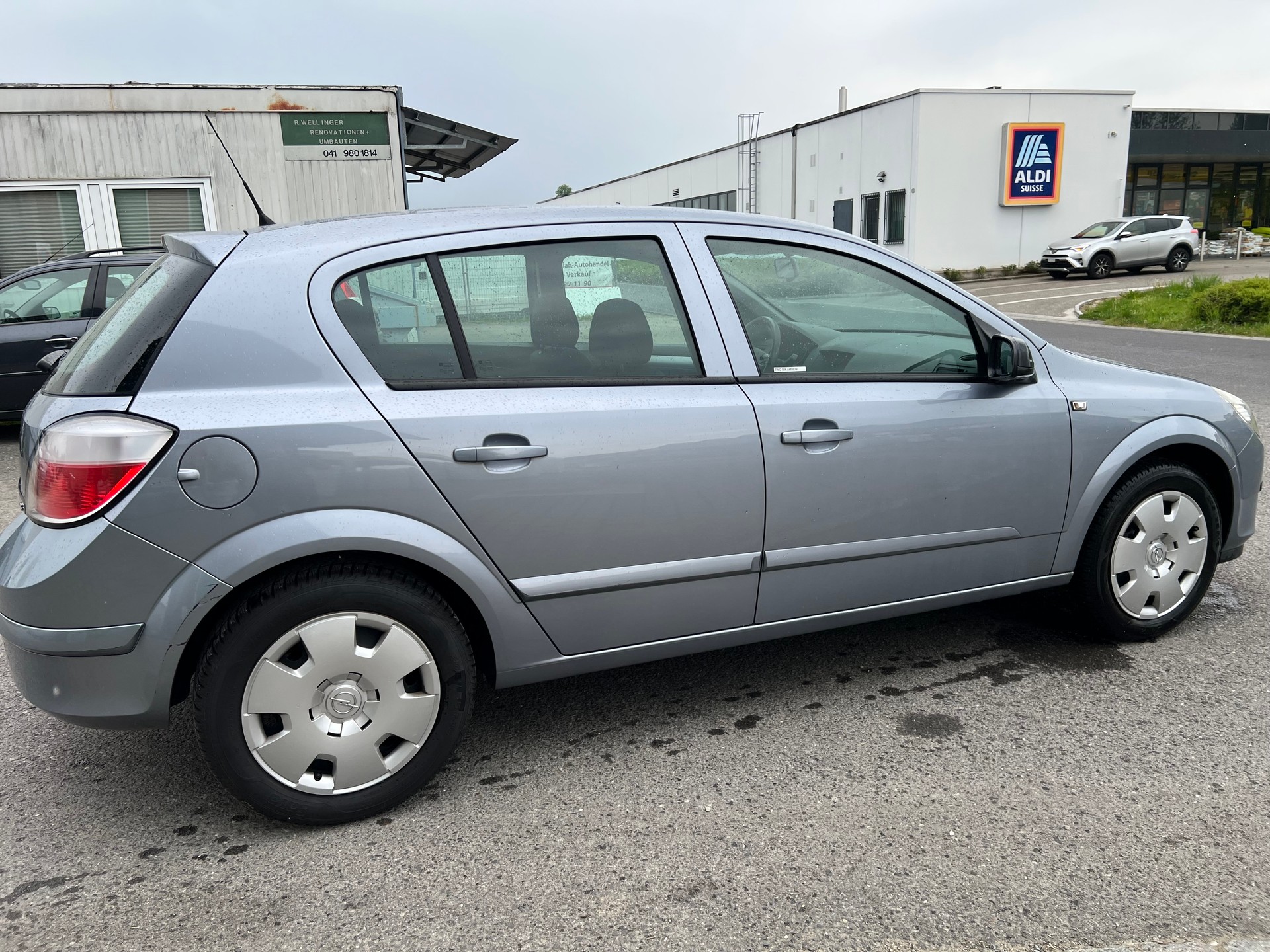 OPEL Astra 1.8i 16V Enjoy-image-4
