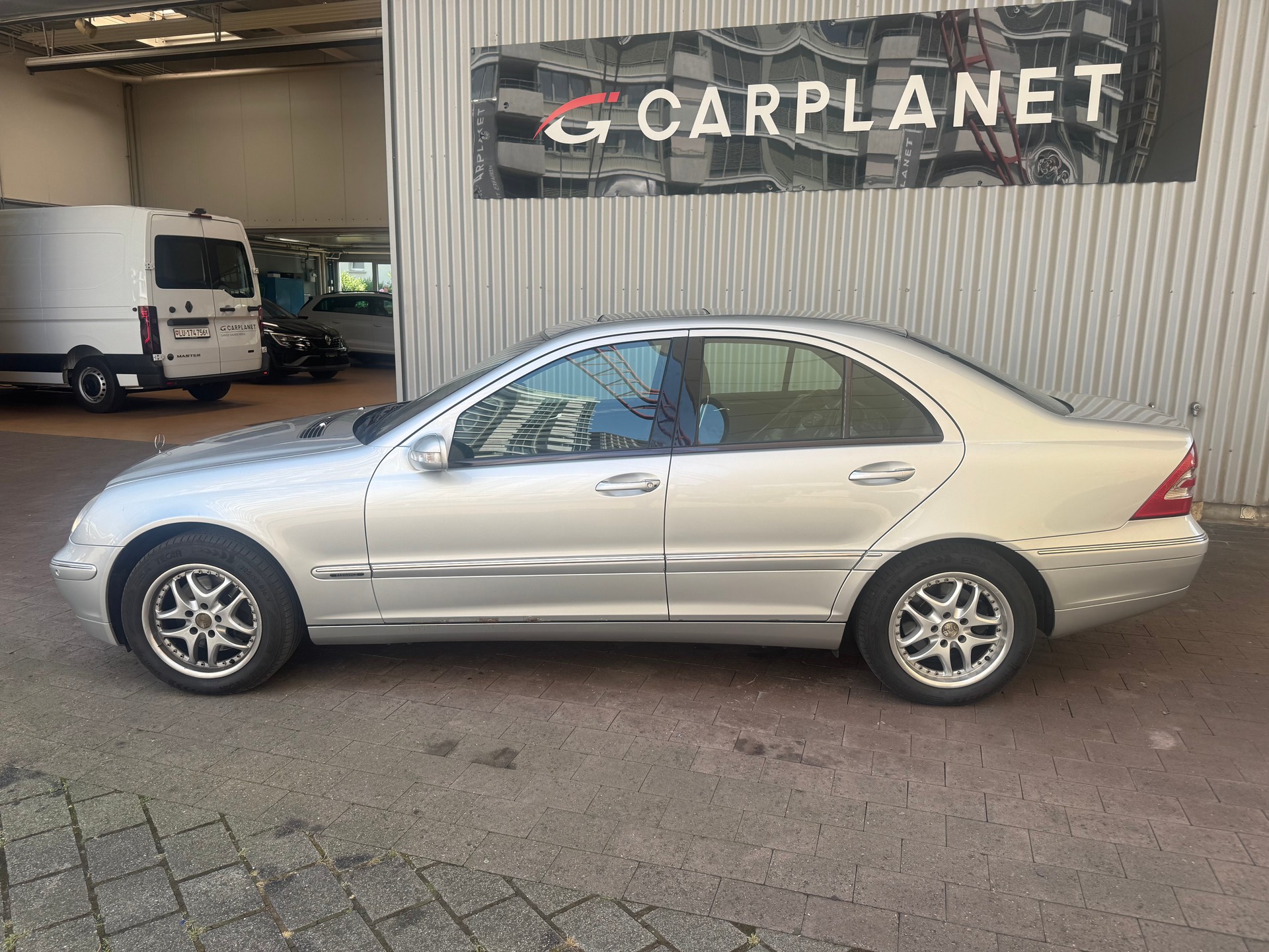 MERCEDES-BENZ C 270 CDI Avantgarde-image-2