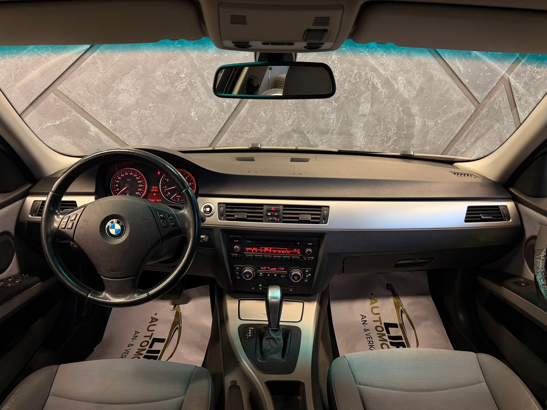 BMW 325i more4you-image-8