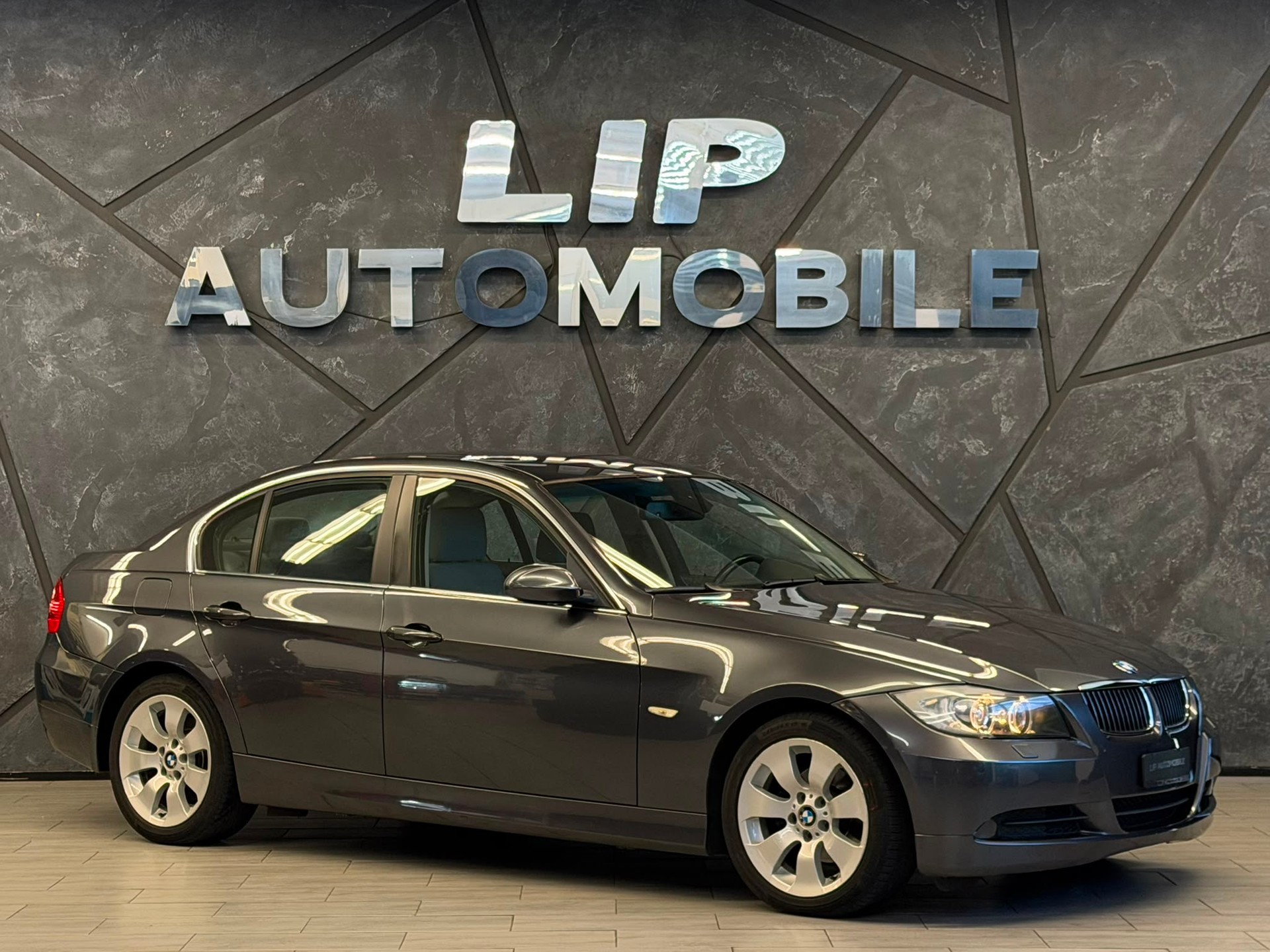BMW 325i more4you-image-2