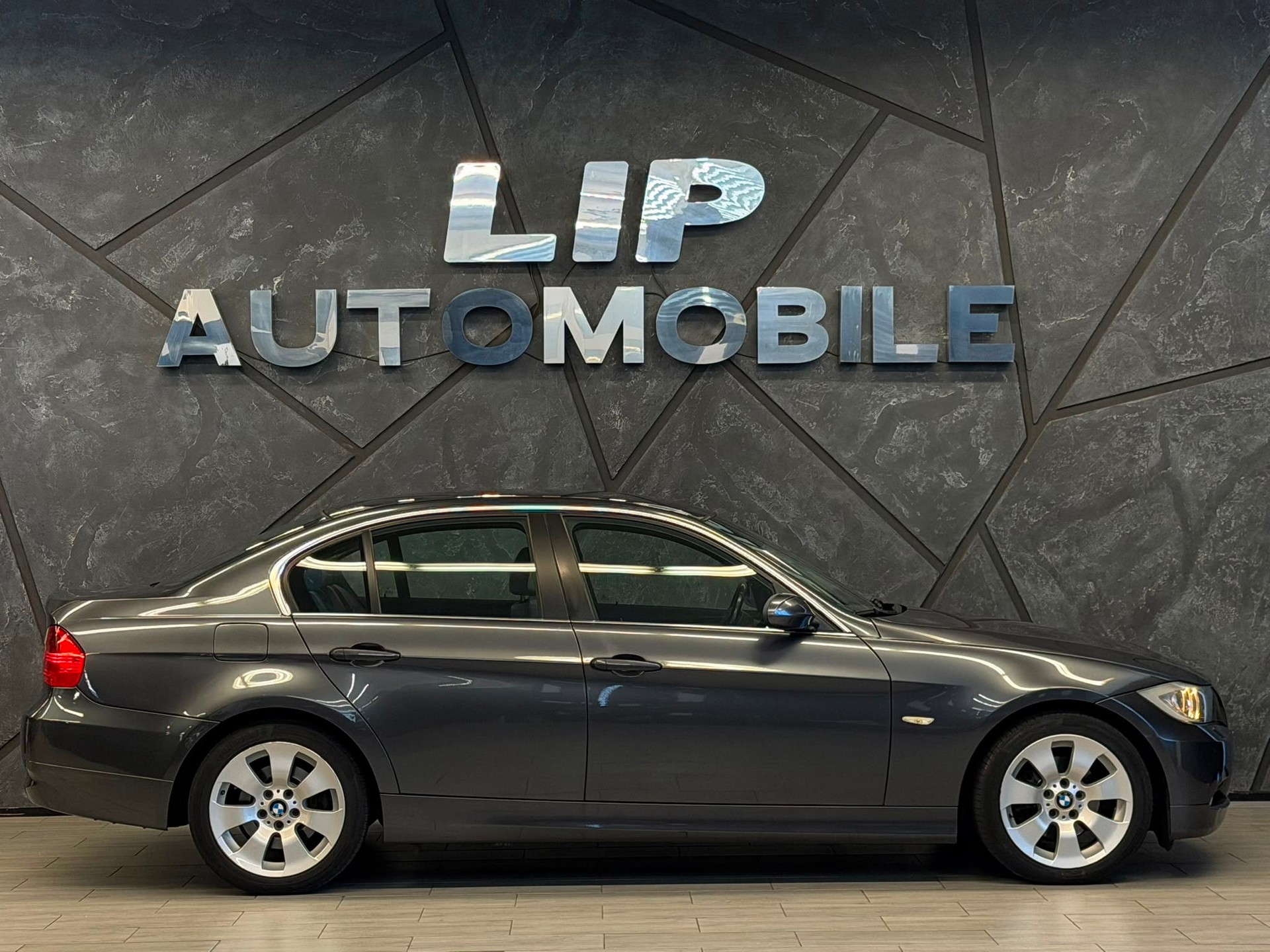 BMW 325i more4you-image-3