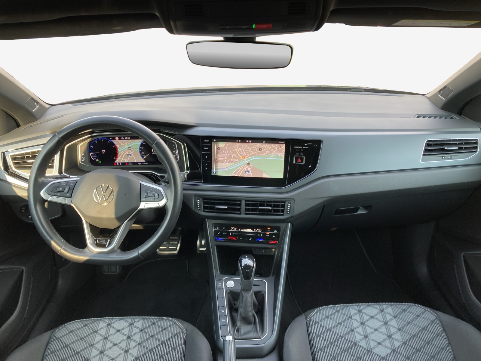 VW Polo 1.0 TSI R-Line DSG-image-8