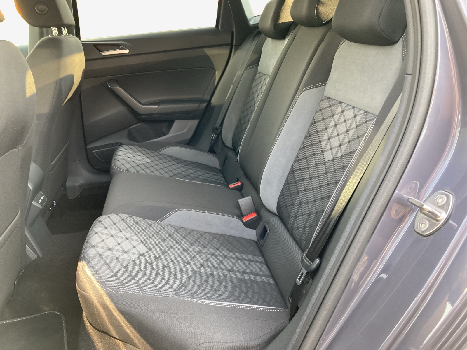 VW Polo 1.0 TSI R-Line DSG-image-11