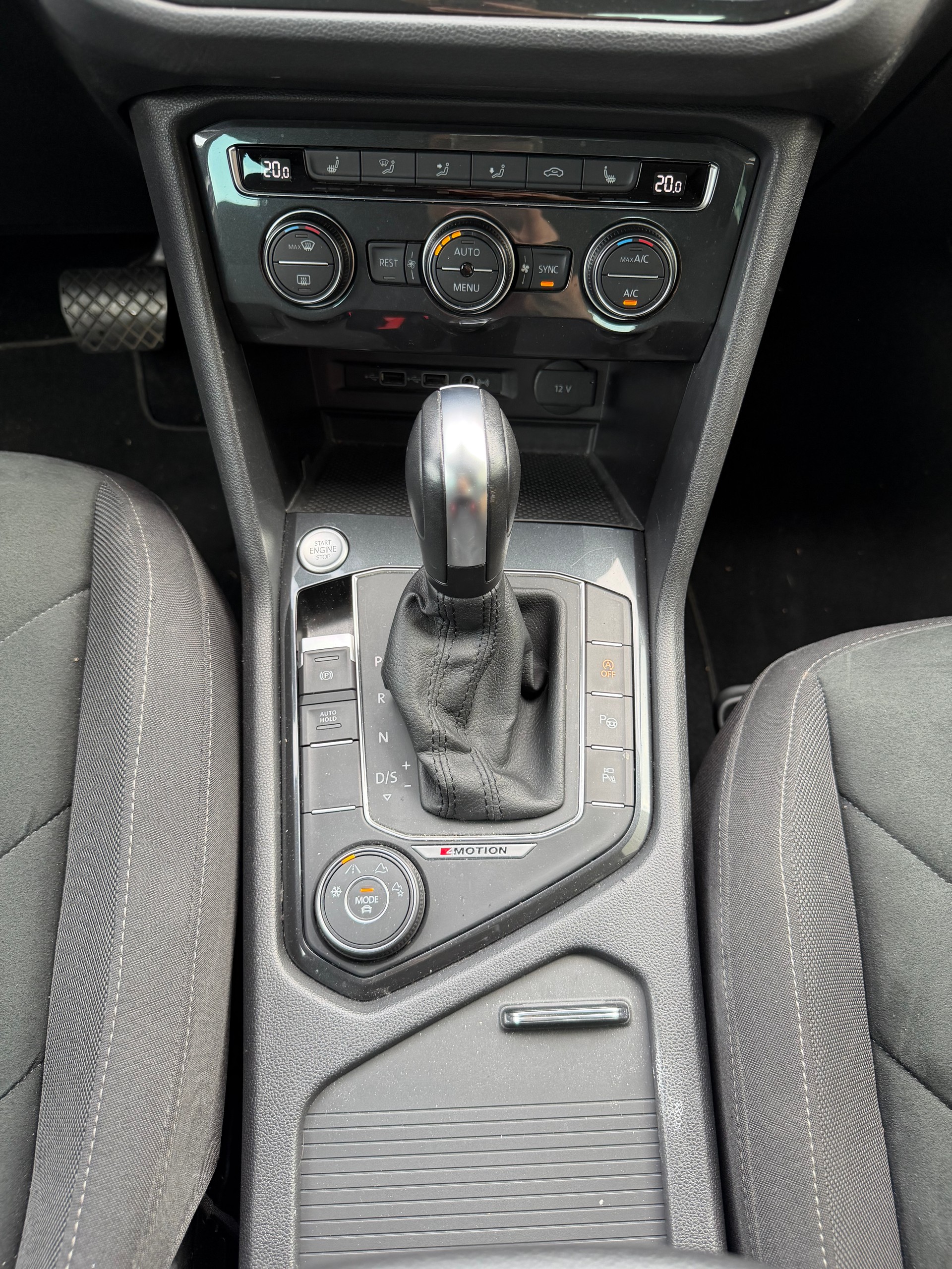 VW Tiguan 2.0TSI Highline 4Motion DSG-image-13