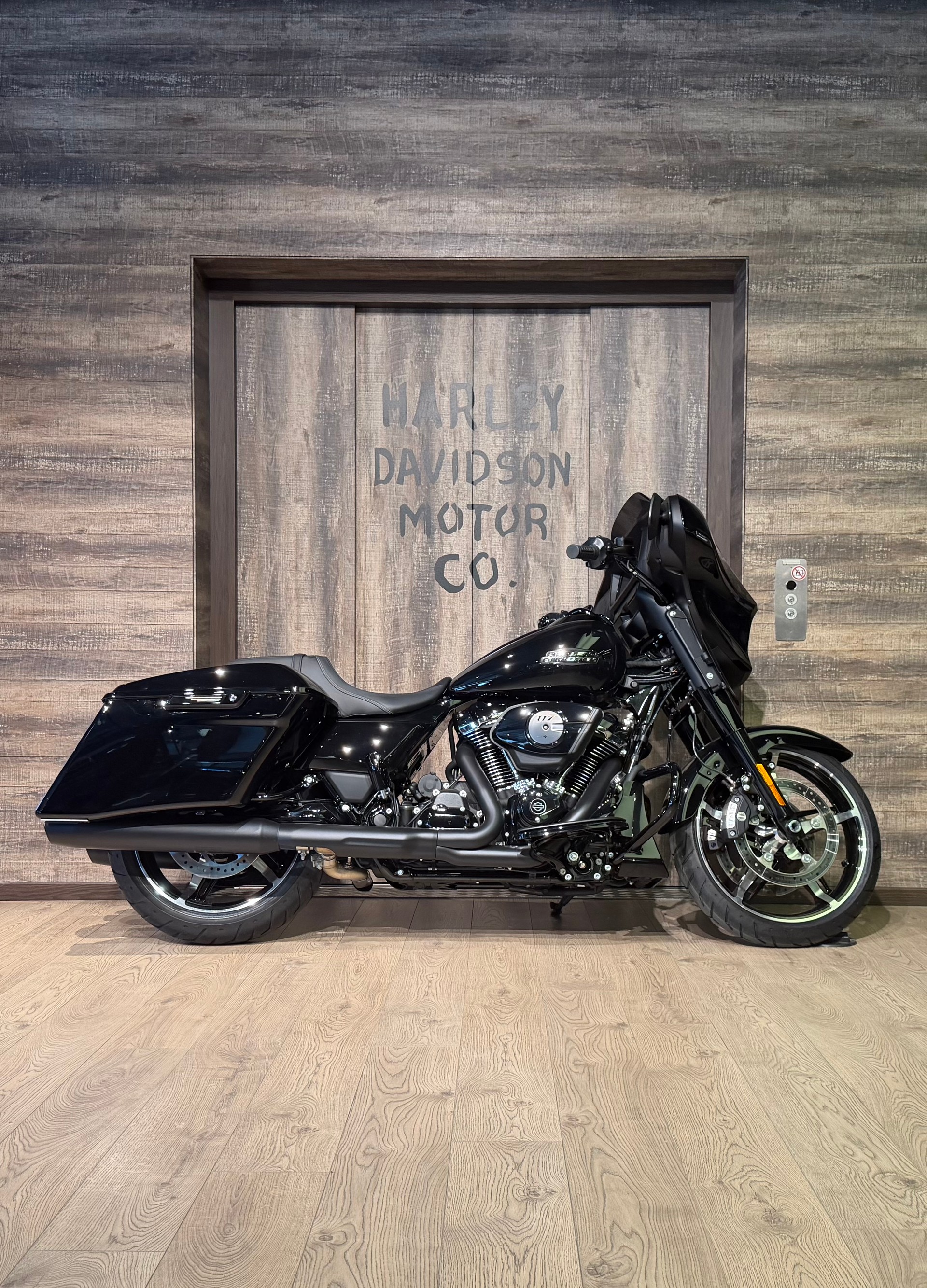 HARLEY-DAVIDSON Street Glide