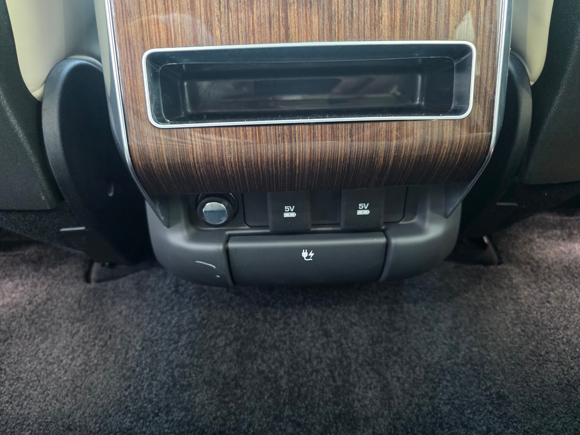 LAND ROVER Range Rover Sport P400e 2.0 I4 PHEV AB Dynamic ** AHNÄGERKUPPLUNG -ASSISTENZ PAKET PLUS - PANORAMA - KEYLESS - MERDIAN SOUND **-image-24