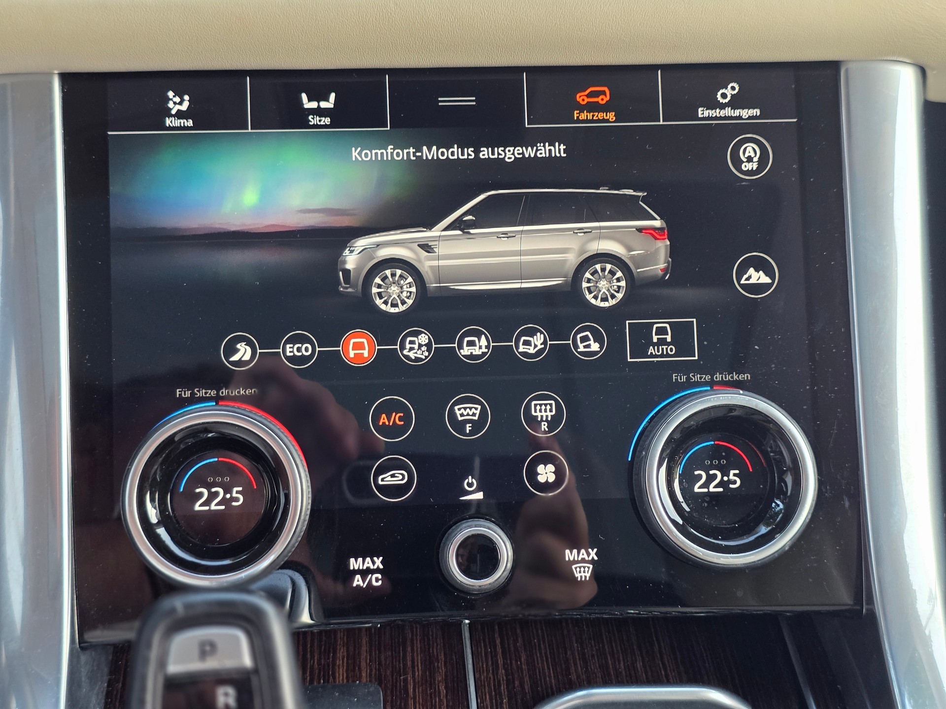LAND ROVER Range Rover Sport P400e 2.0 I4 PHEV AB Dynamic ** AHNÄGERKUPPLUNG -ASSISTENZ PAKET PLUS - PANORAMA - KEYLESS - MERDIAN SOUND **-image-17