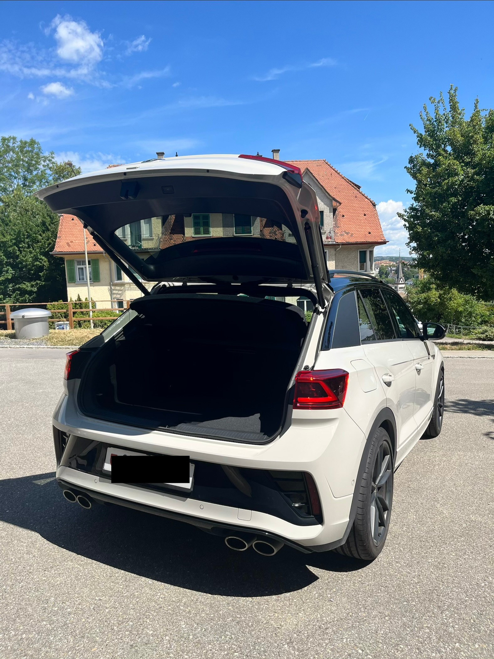 VW 2.0 TSI R DSG 4motion-image-5