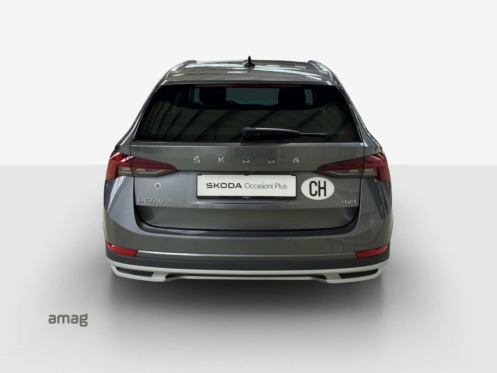 SKODA Octavia Combi 2.0 TDI DSG Scout 4x4-image-3