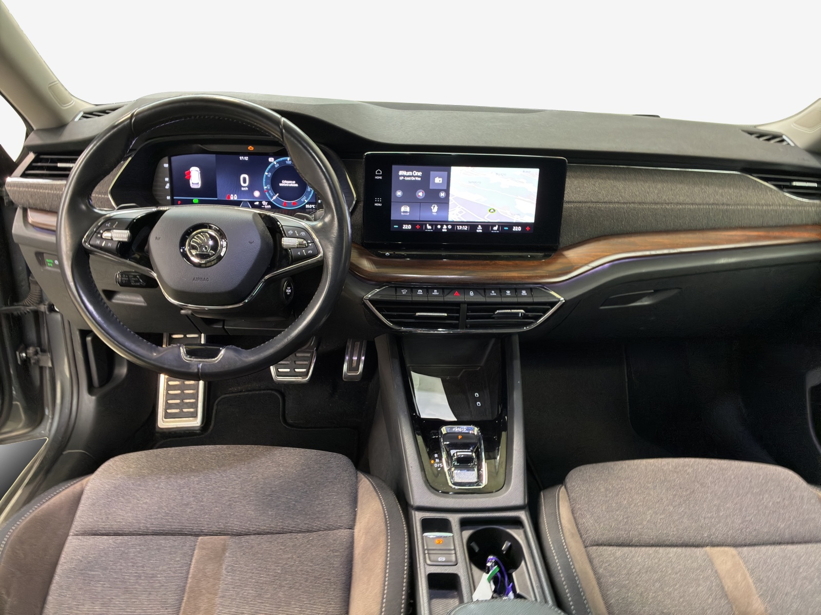 SKODA Octavia Combi 2.0 TDI DSG Scout 4x4-image-8