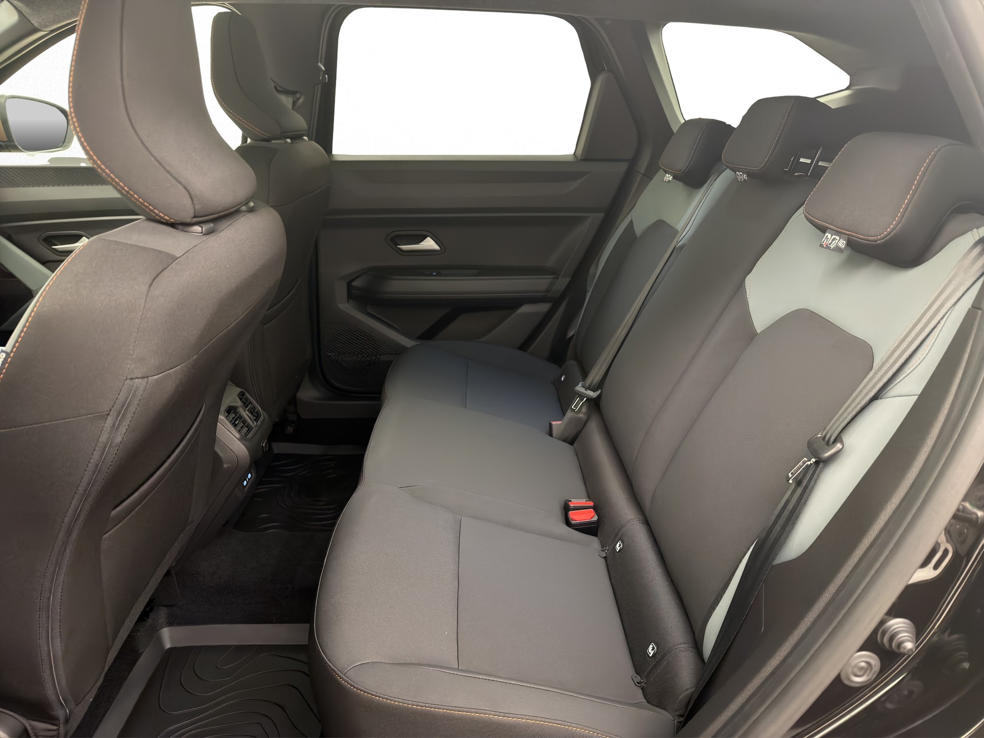 DACIA Bigster 1.8 Hybrid Extreme-image-11