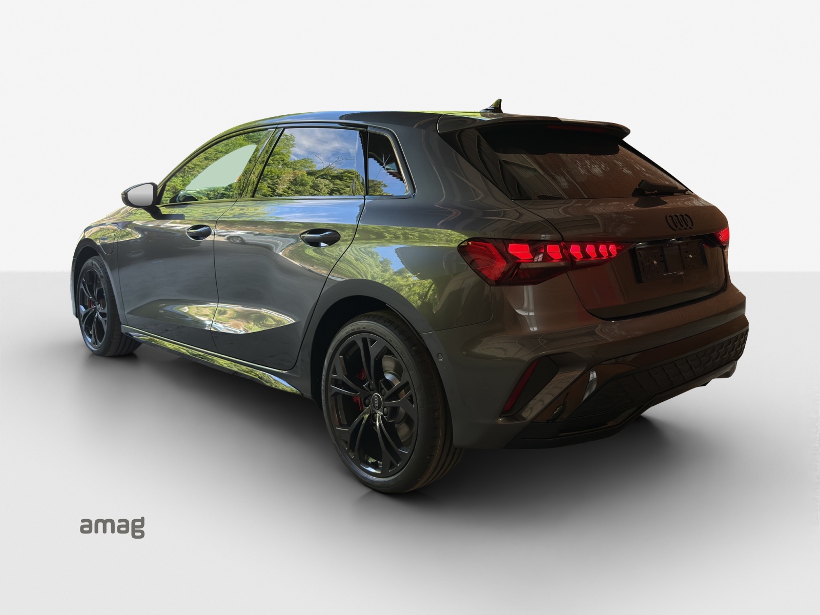 AUDI A3 Sportback TFSI e 200 kW S line S tronic-image-2