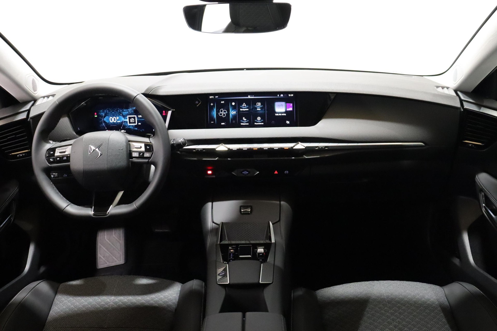 DS AUTOMOBILES No4 1.2 Hybrid Pallas-image-5