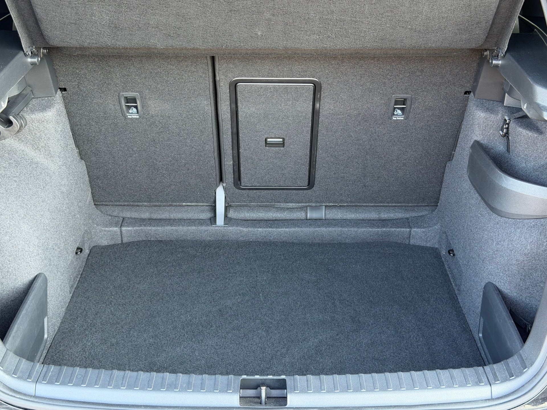 SKODA Karoq 1.5 TSI SportLine DSG-image-8