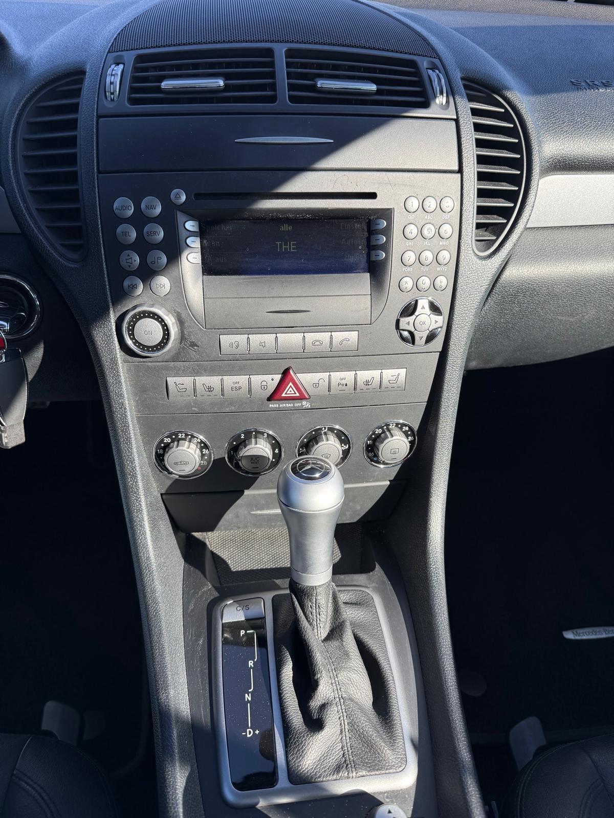 MERCEDES-BENZ SLK 200 Kompressor Cabriolet-image-13