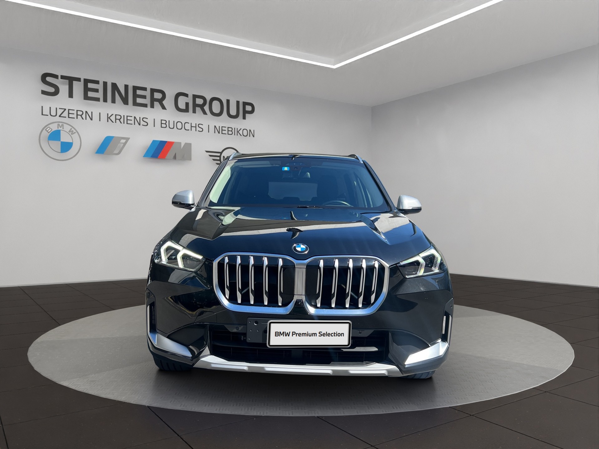 BMW X1 xDrive 23i 48V xLine-image-1