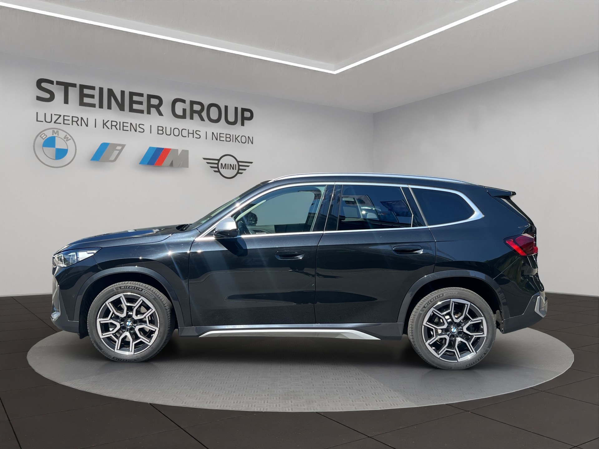 BMW X1 xDrive 23i 48V xLine-image-7