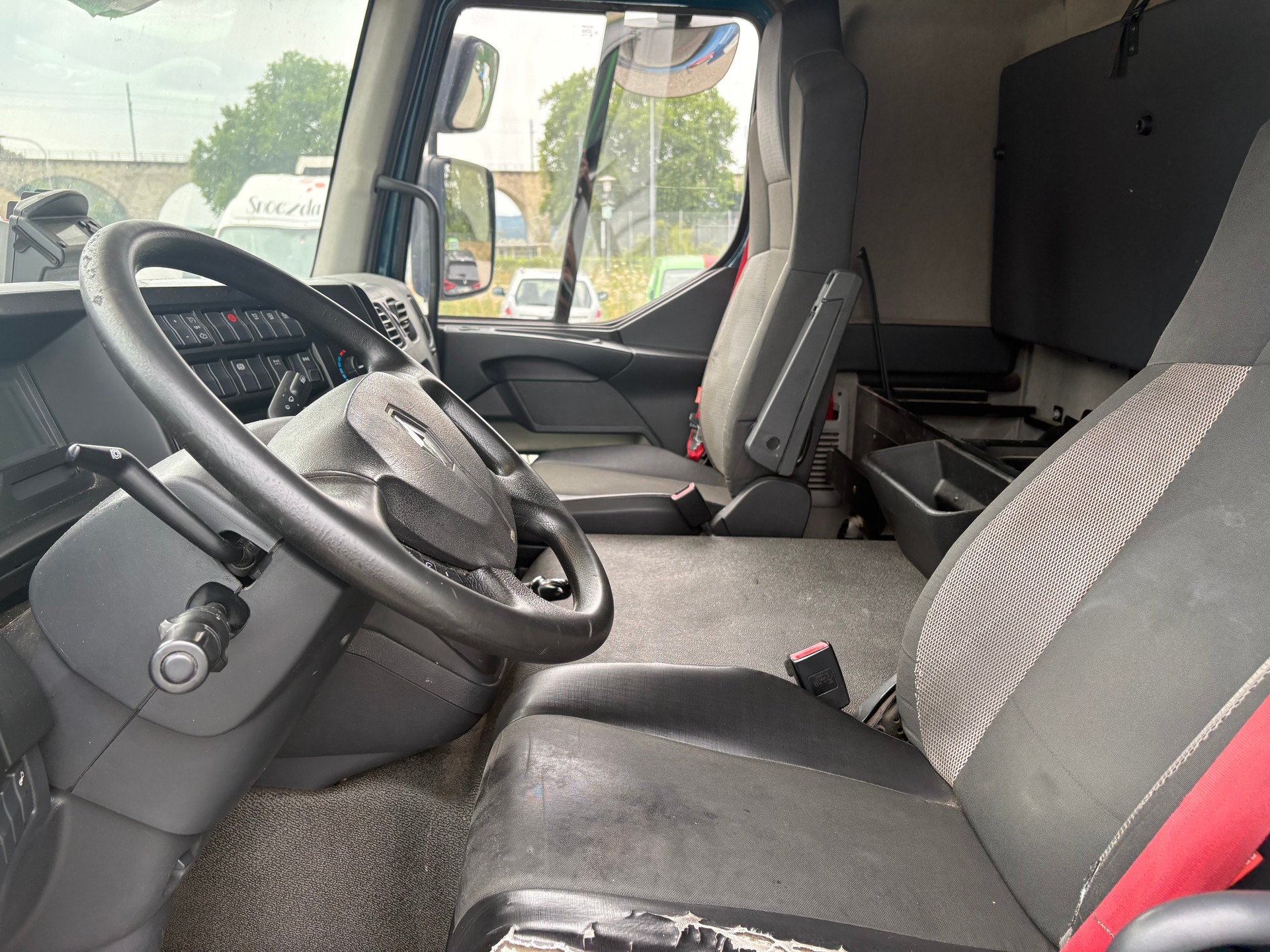 RENAULT D14.280-image-3