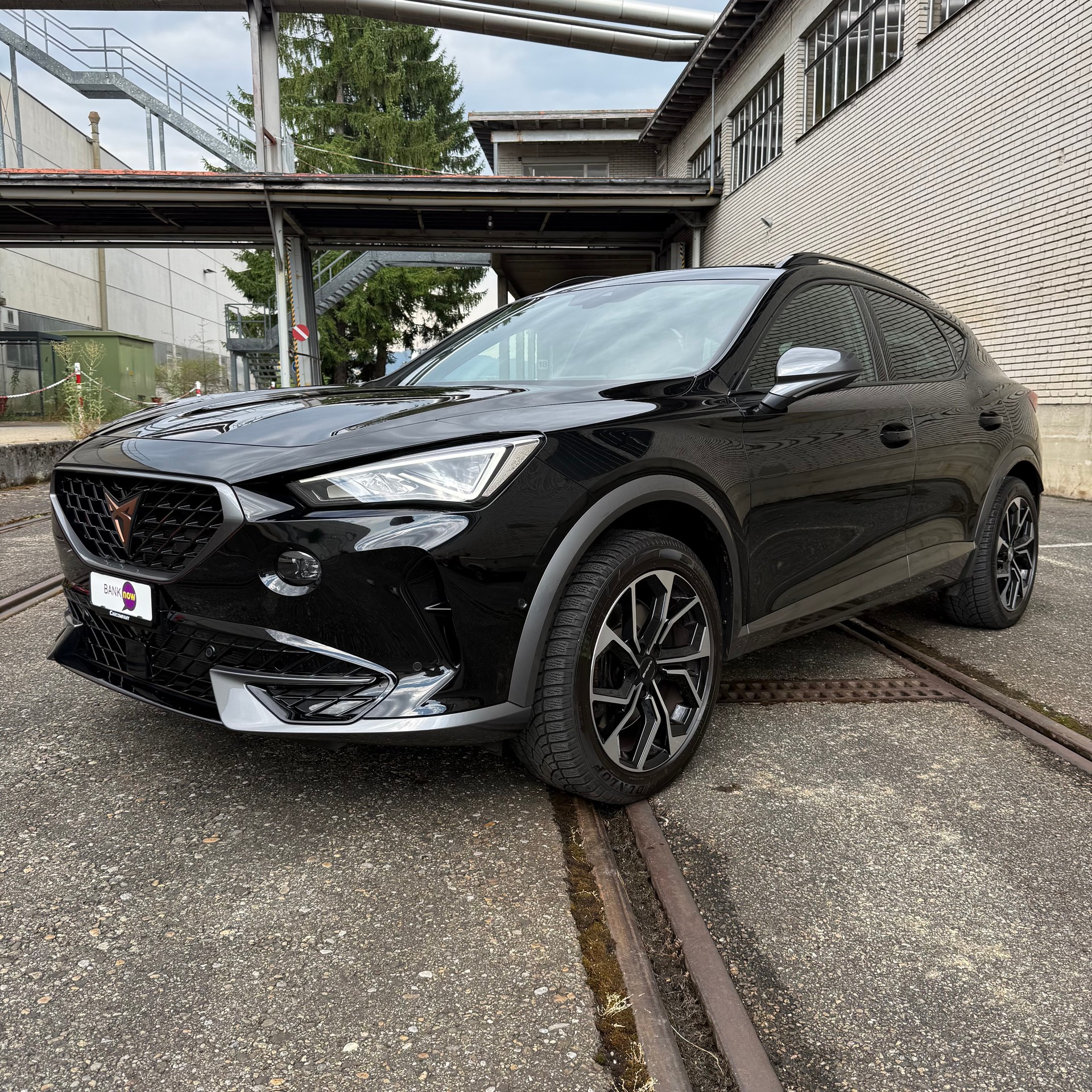 CUPRA Formentor 2.0TSI VZ 4Drive DSG Swiss *WERKSGARANTIE*-image-2