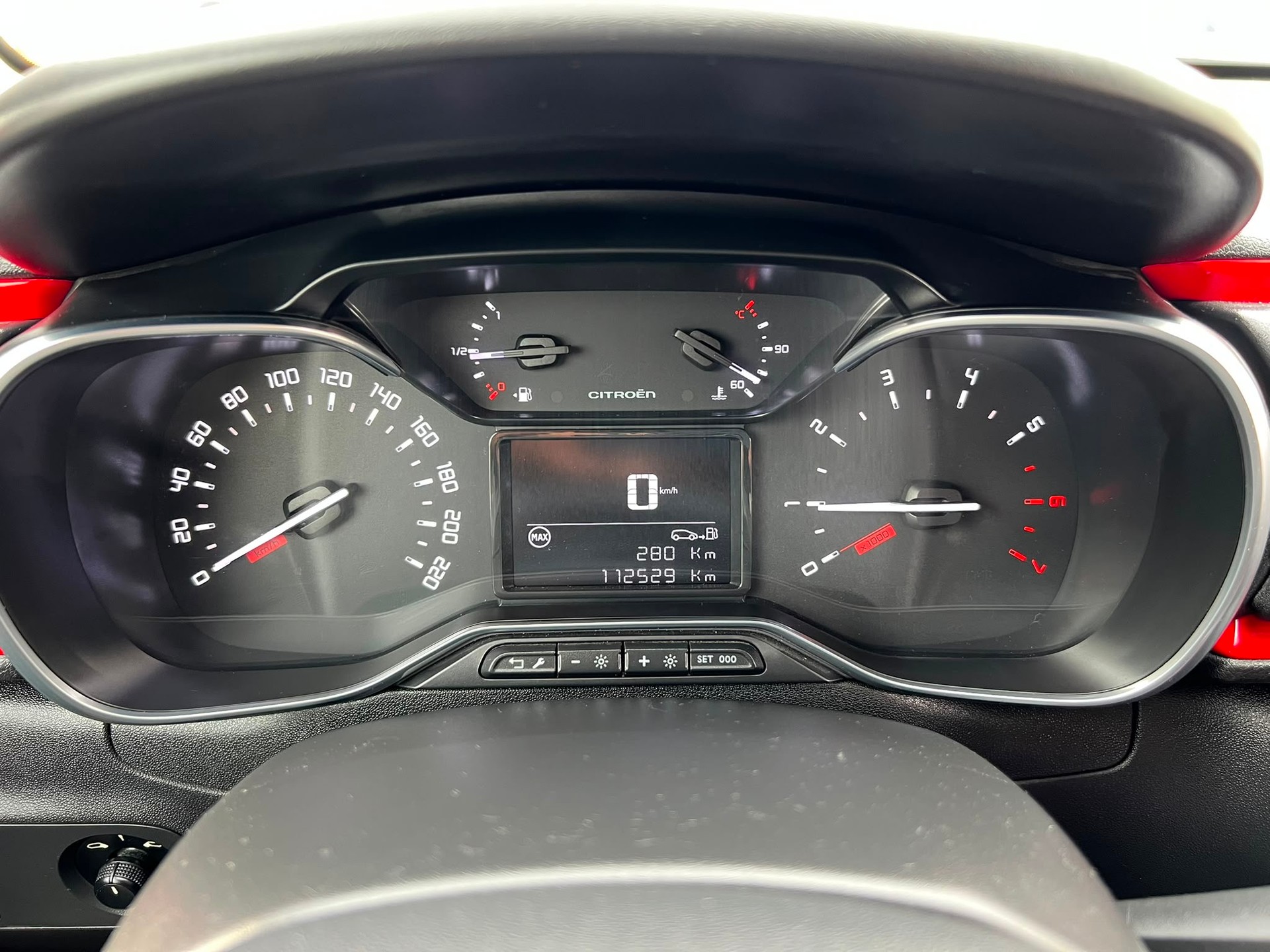 CITROEN C3 1.2i PureTech Shine-image-4