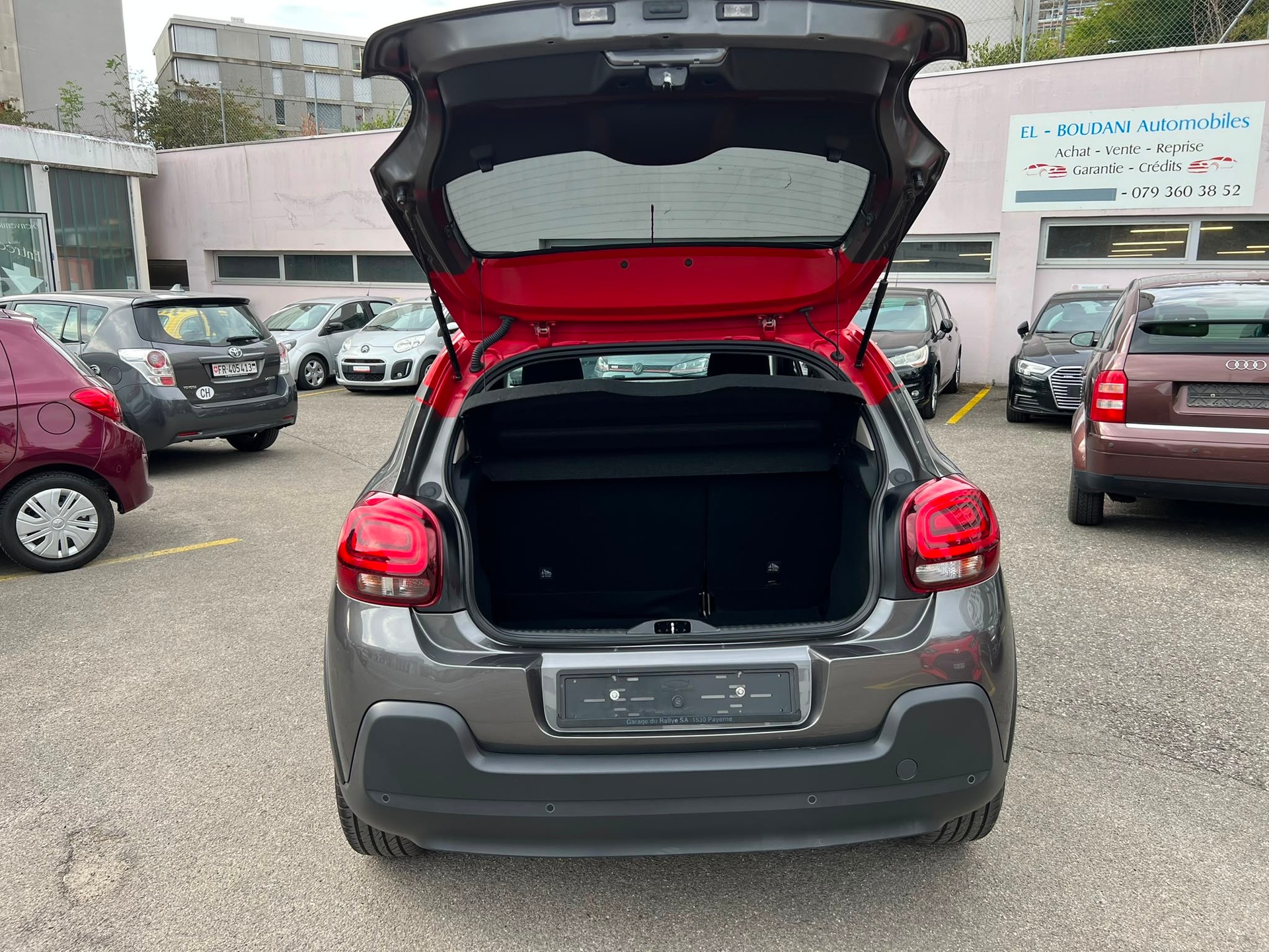 CITROEN C3 1.2i PureTech Shine-image-3