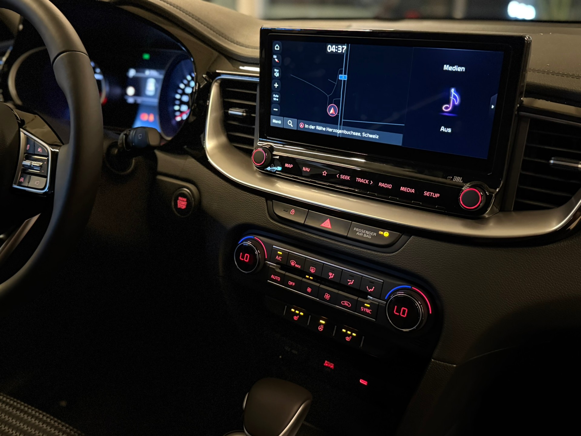 KIA Ceed 1.5 T-GDi Power DCT-image-12