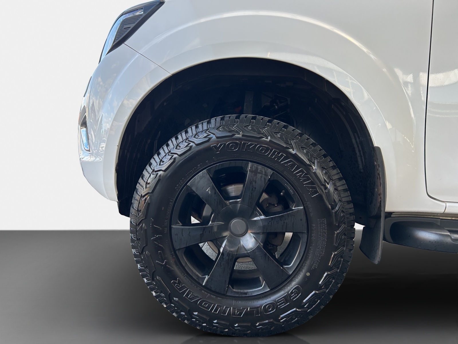 NISSAN Navara 2.3D/190 Double Cab Tekna-image-8