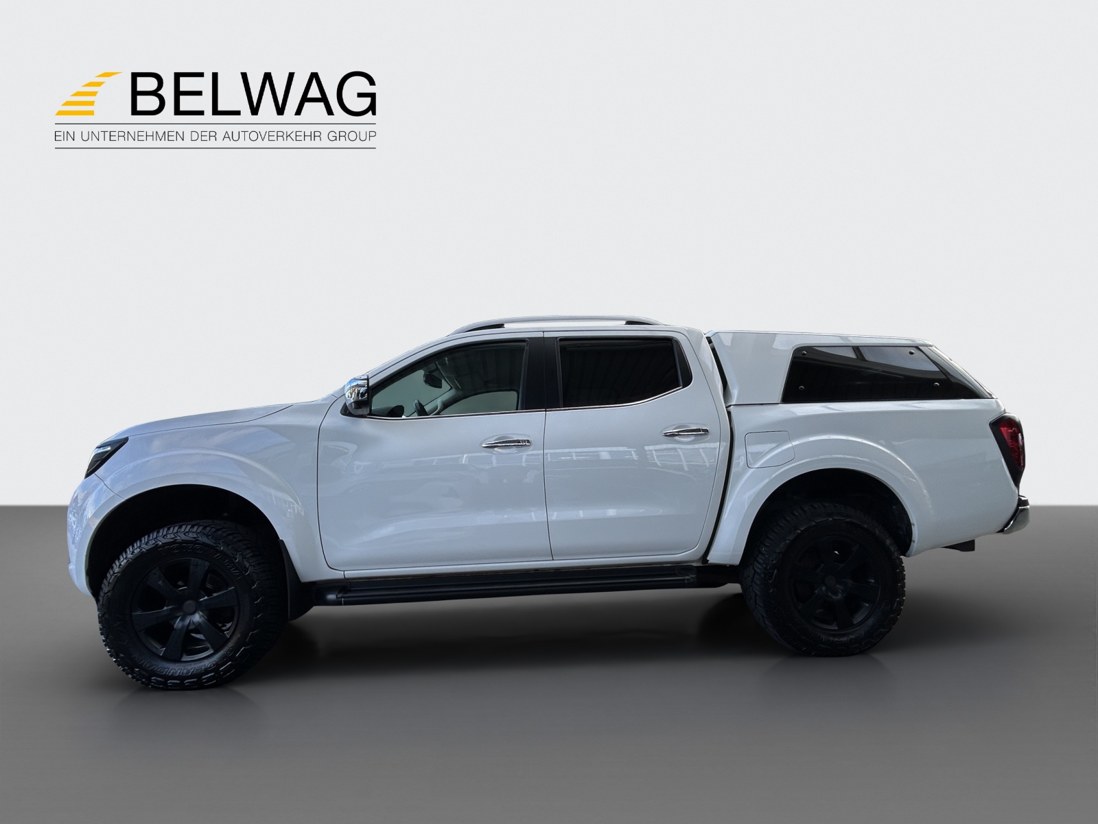 NISSAN Navara 2.3D/190 Double Cab Tekna-image-2