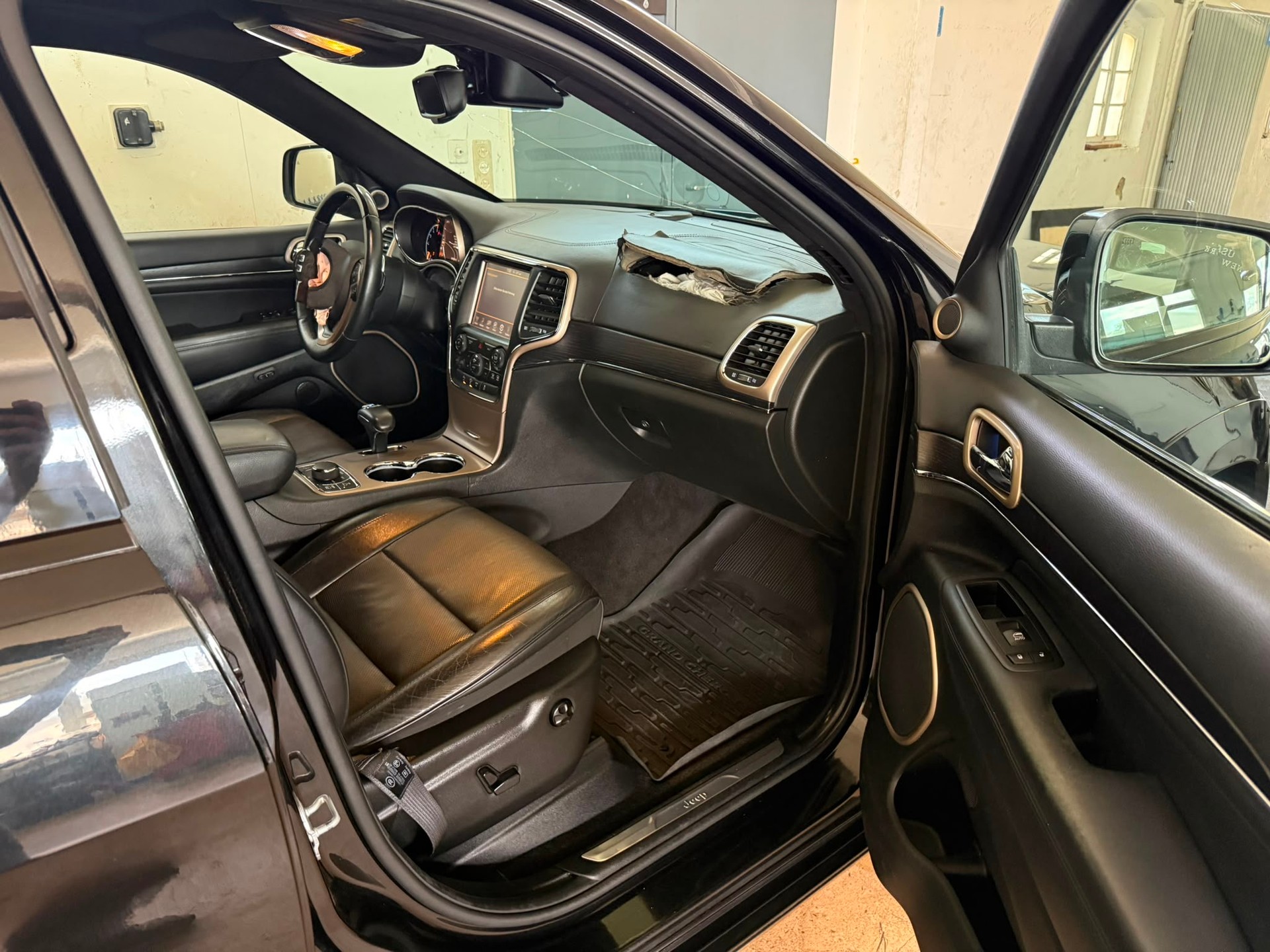 JEEP Grand Cherokee 3.0 CRD Summit Automatic-image-11