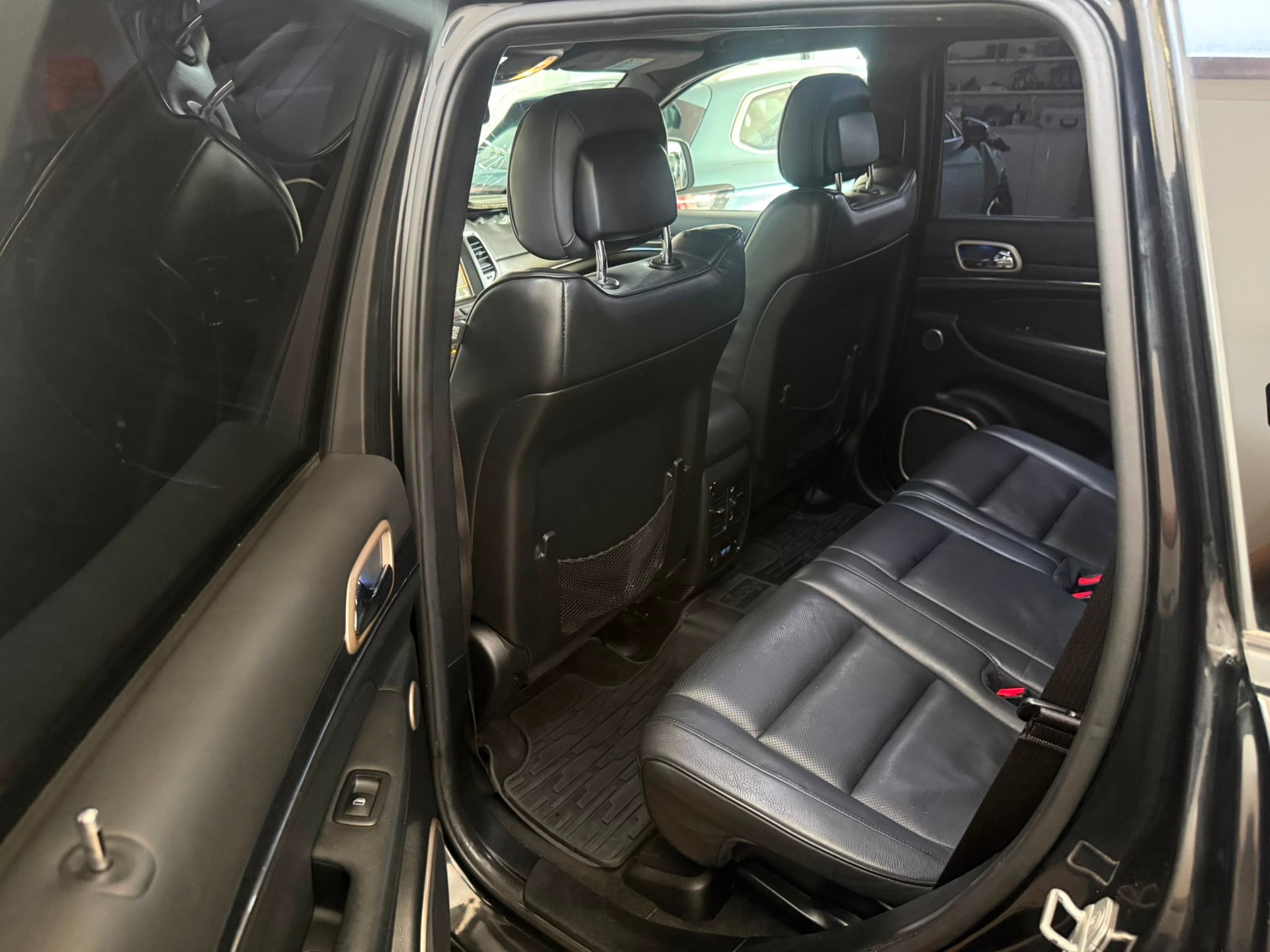JEEP Grand Cherokee 3.0 CRD Summit Automatic-image-7