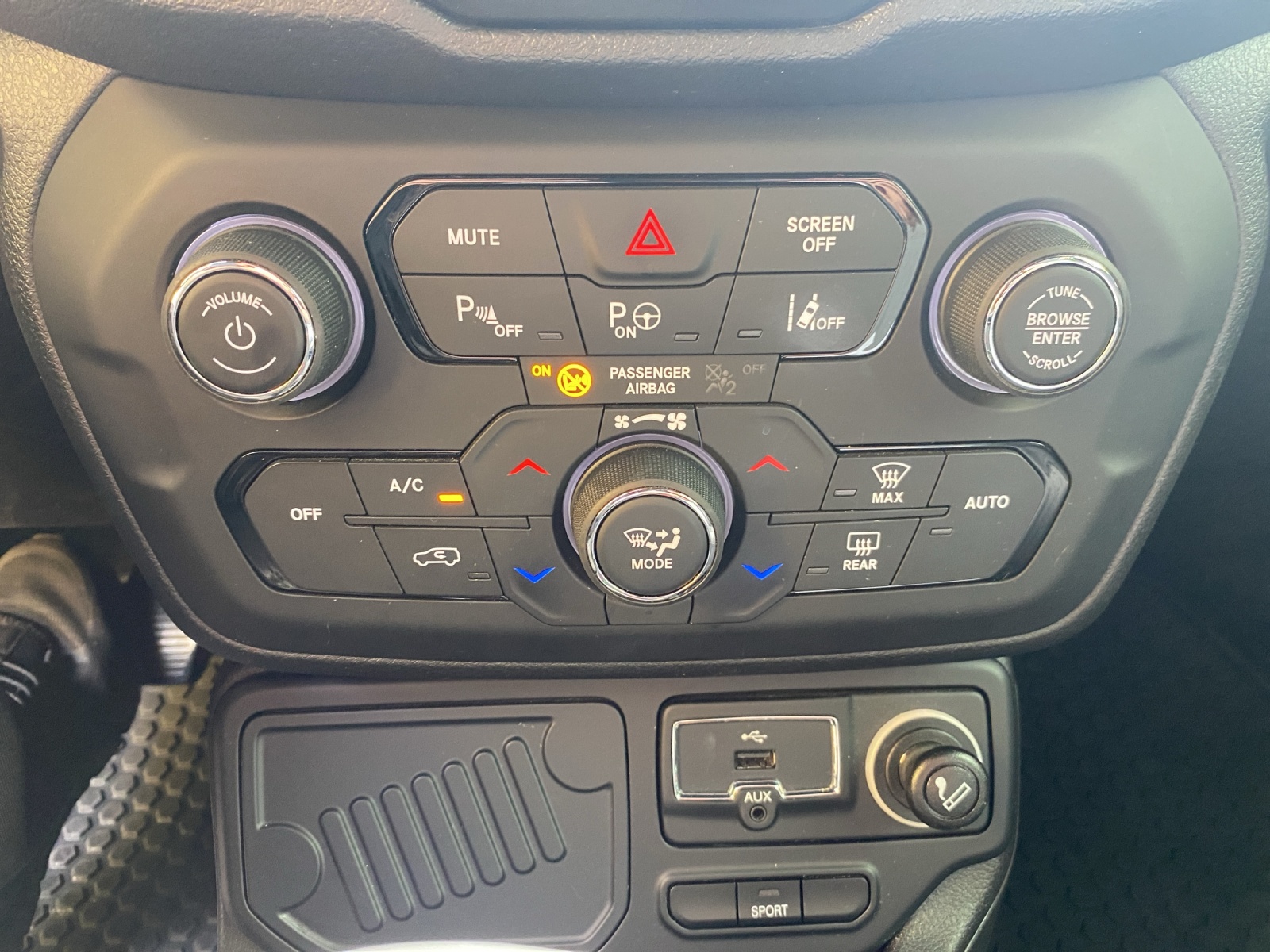 JEEP RENEGADE 1.3 Turbo S 150 Spo-image-15