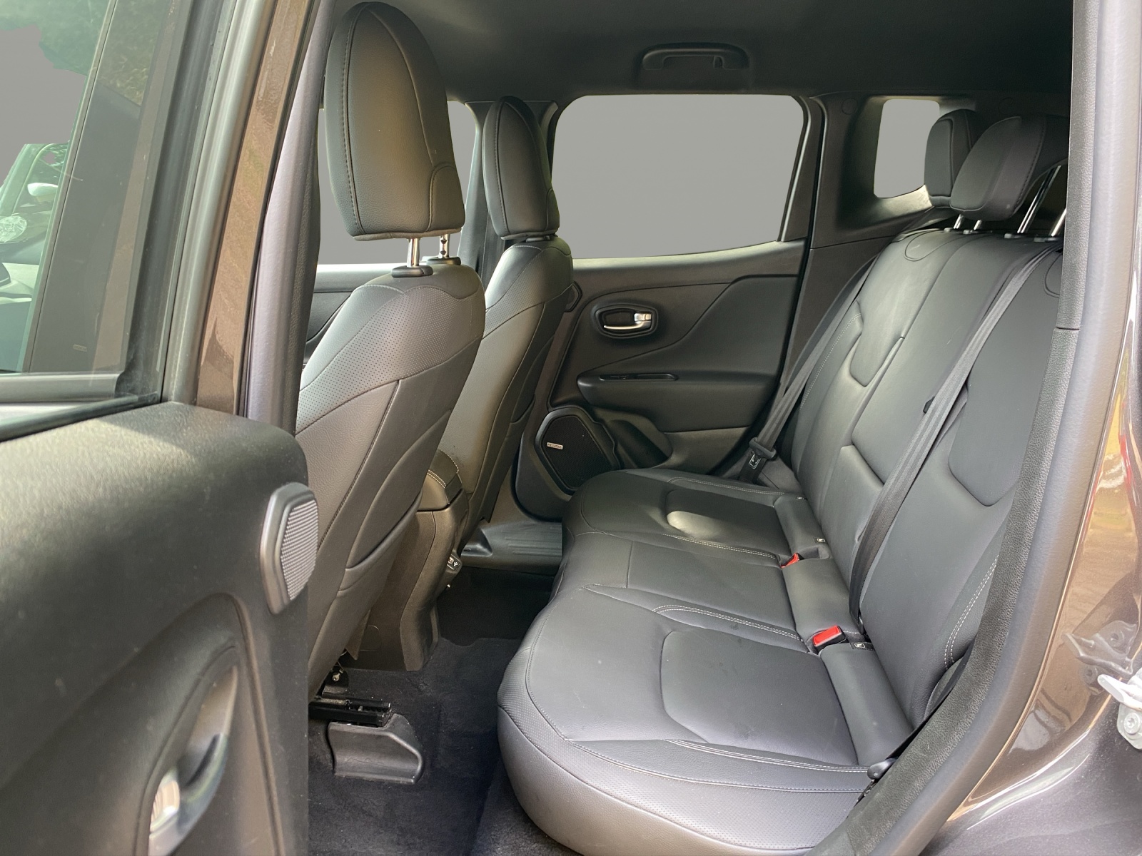 JEEP RENEGADE 1.3 Turbo S 150 Spo-image-13
