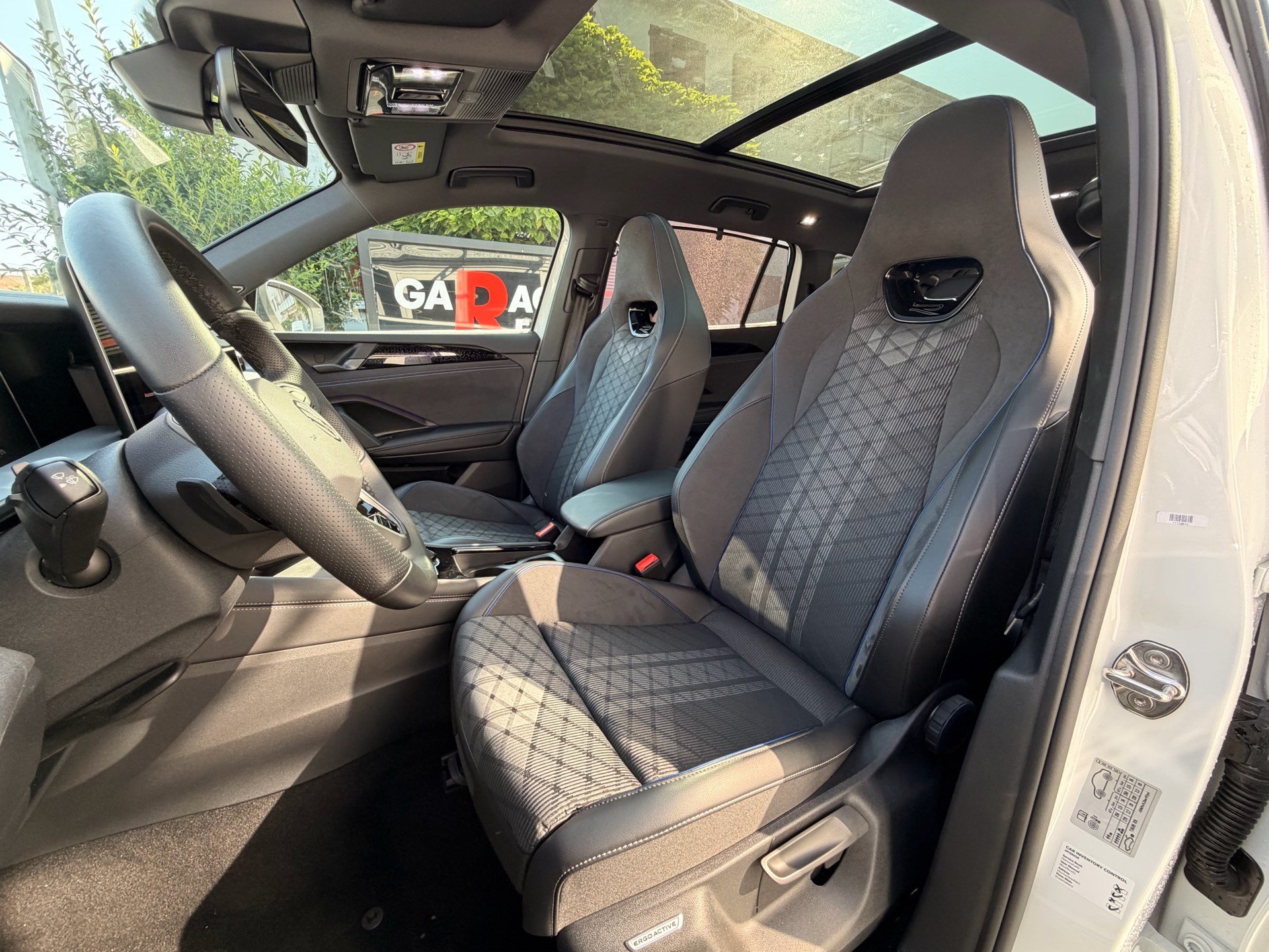 VW Tayron 2.0 TDI 193 PS 4Motion R-LINE *** BLACK STYLE PAKET & 360 GRAD KAMERA-image-7