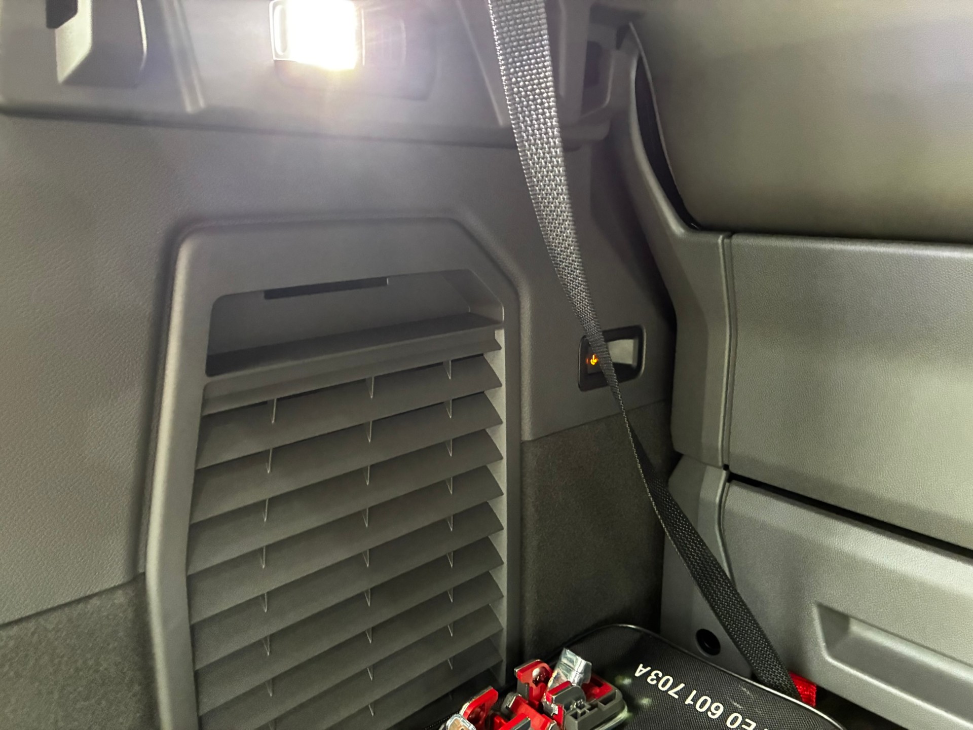 VW Multivan 2.0 TDI Style DSG-image-6
