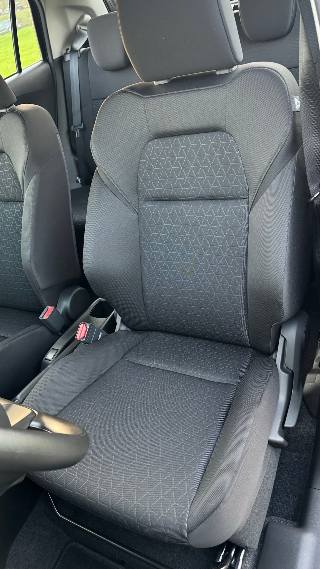 SUZUKI NEW SWIFT 1.2 COMPACT HYBRID 4X4-image-14
