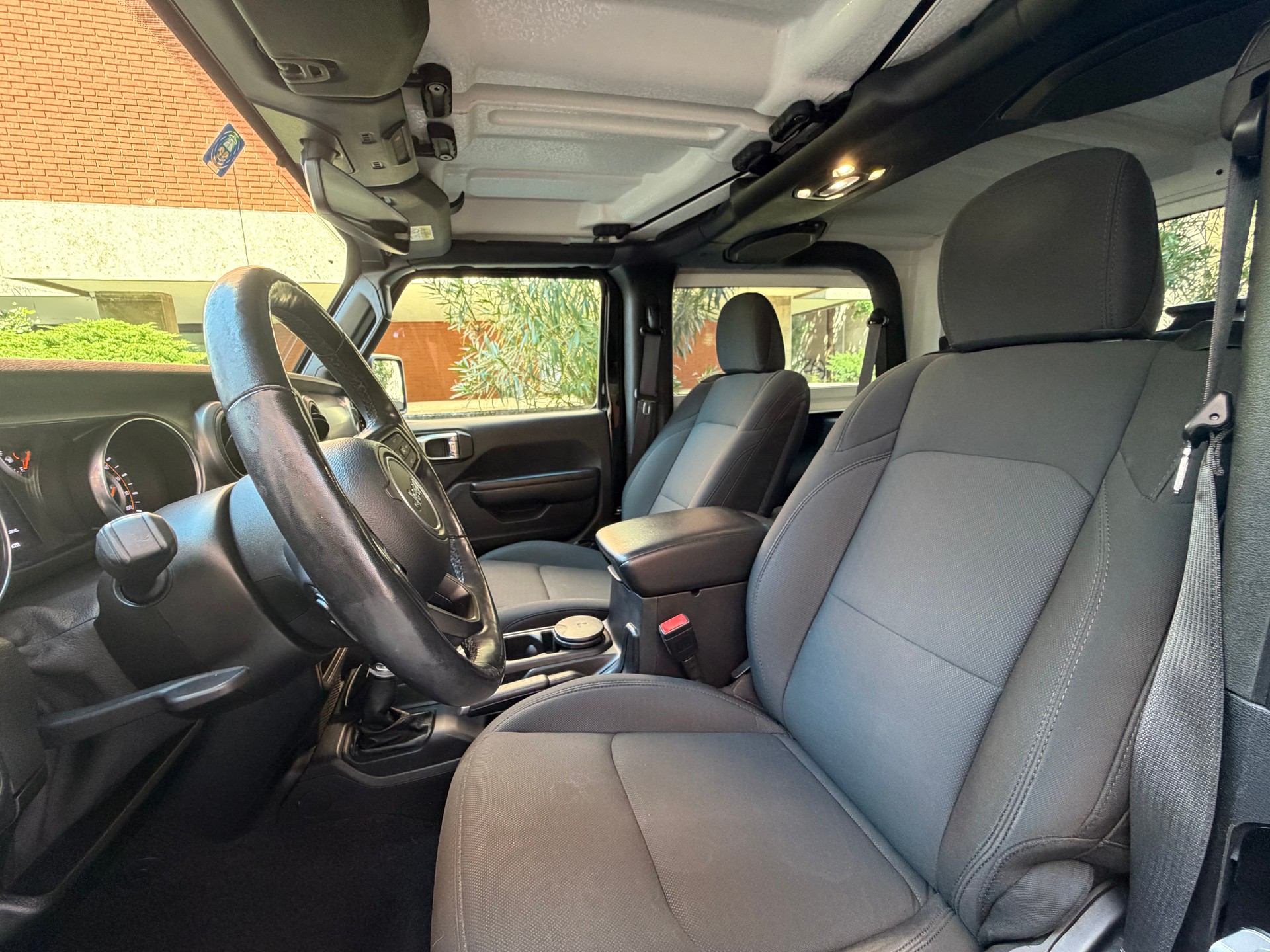 JEEP Wrangler 2.0 Sport Automatic-image-7