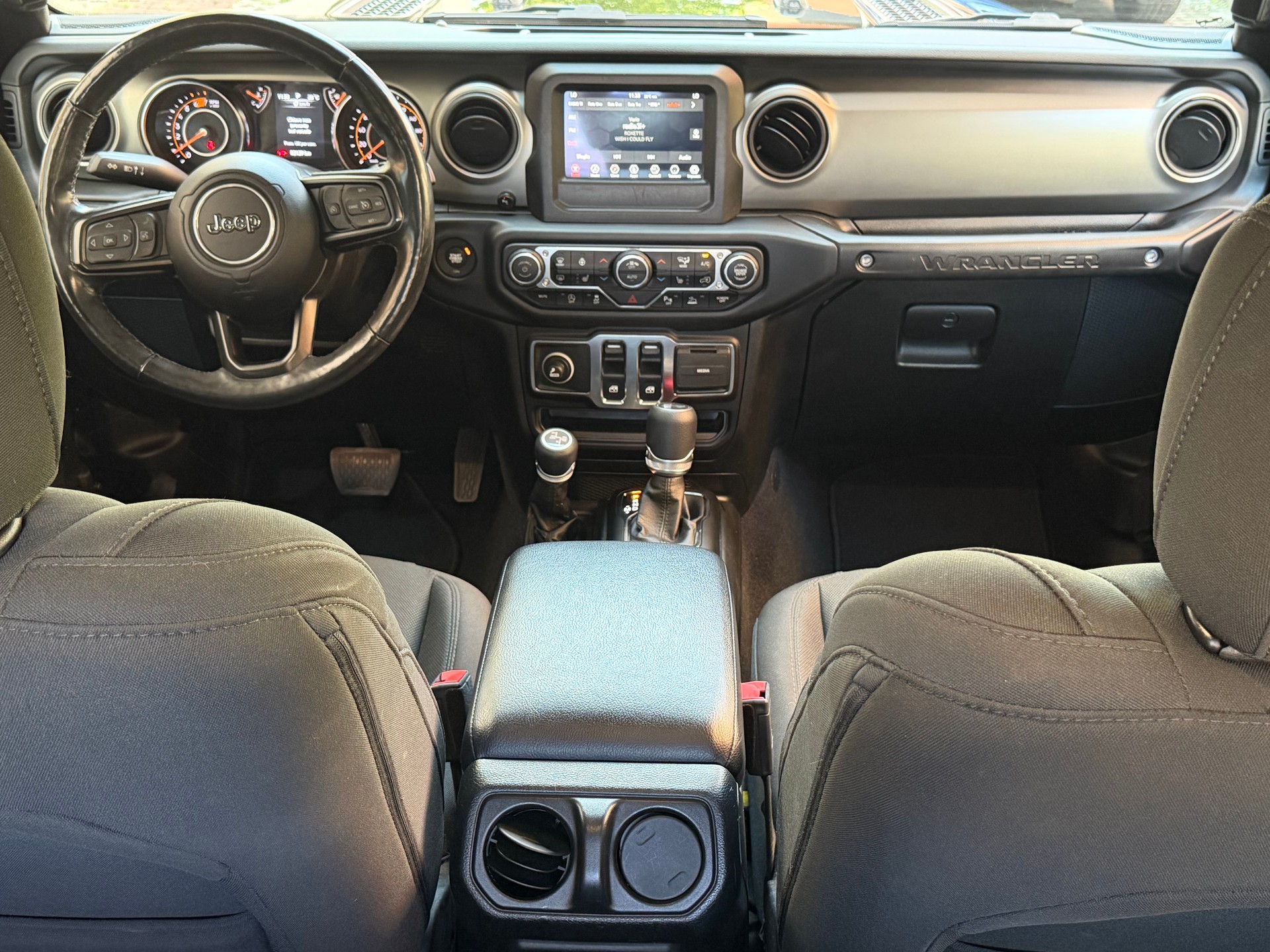 JEEP Wrangler 2.0 Sport Automatic-image-8