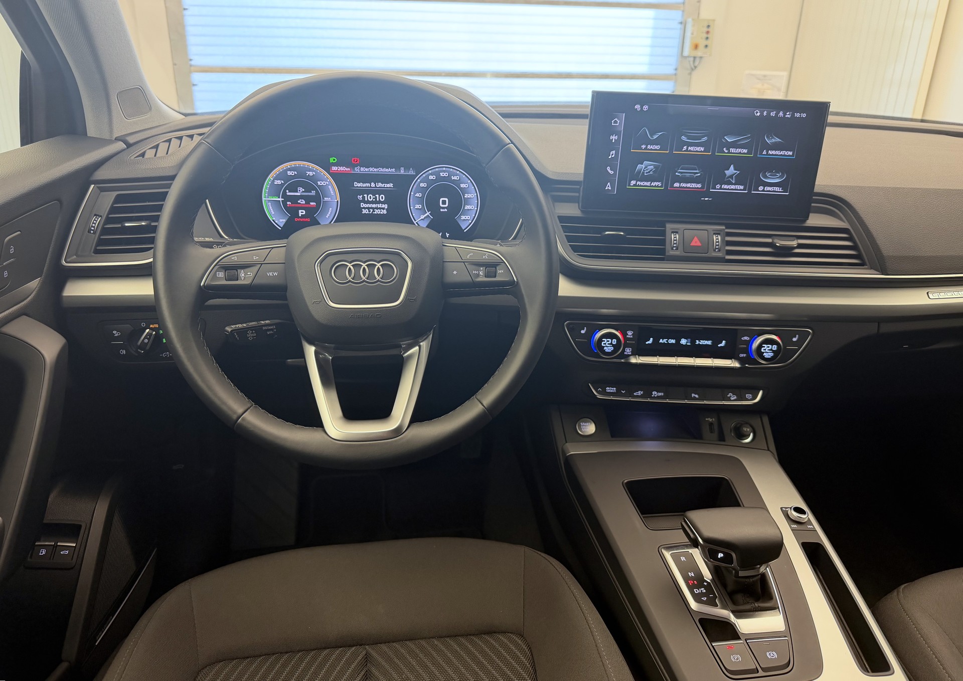 AUDI Q5 50 TFSI e PHEV quattro S-tronic-image-7