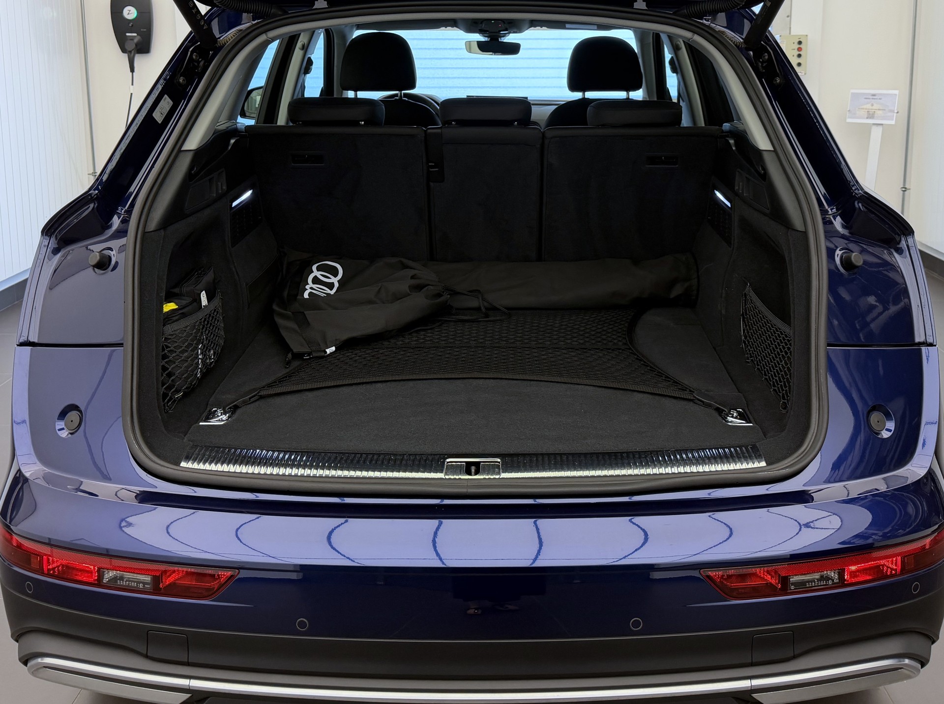 AUDI Q5 50 TFSI e PHEV quattro S-tronic-image-22