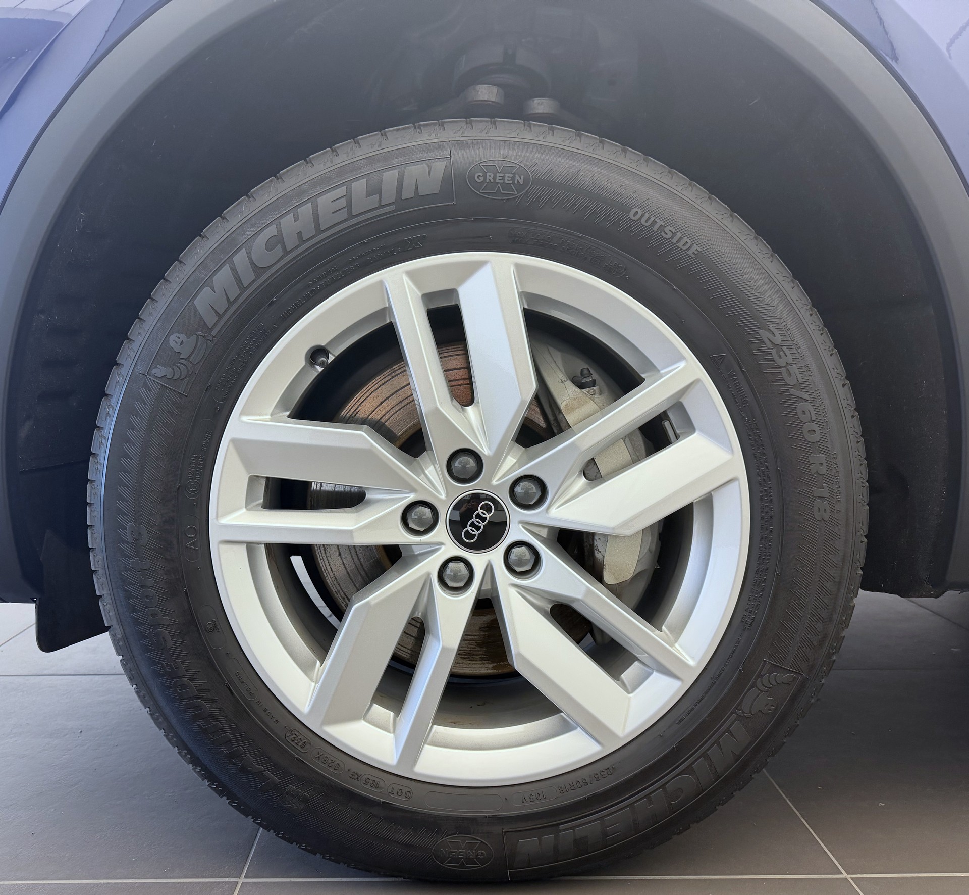 AUDI Q5 50 TFSI e PHEV quattro S-tronic-image-2