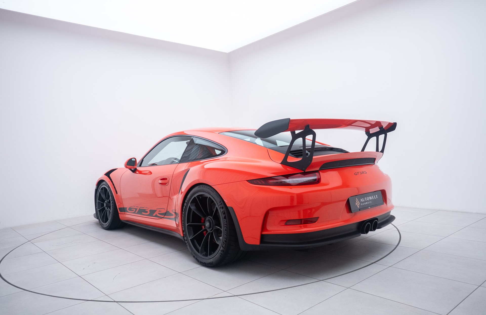 PORSCHE 911 GT3 RS PDK-showroom-element-2