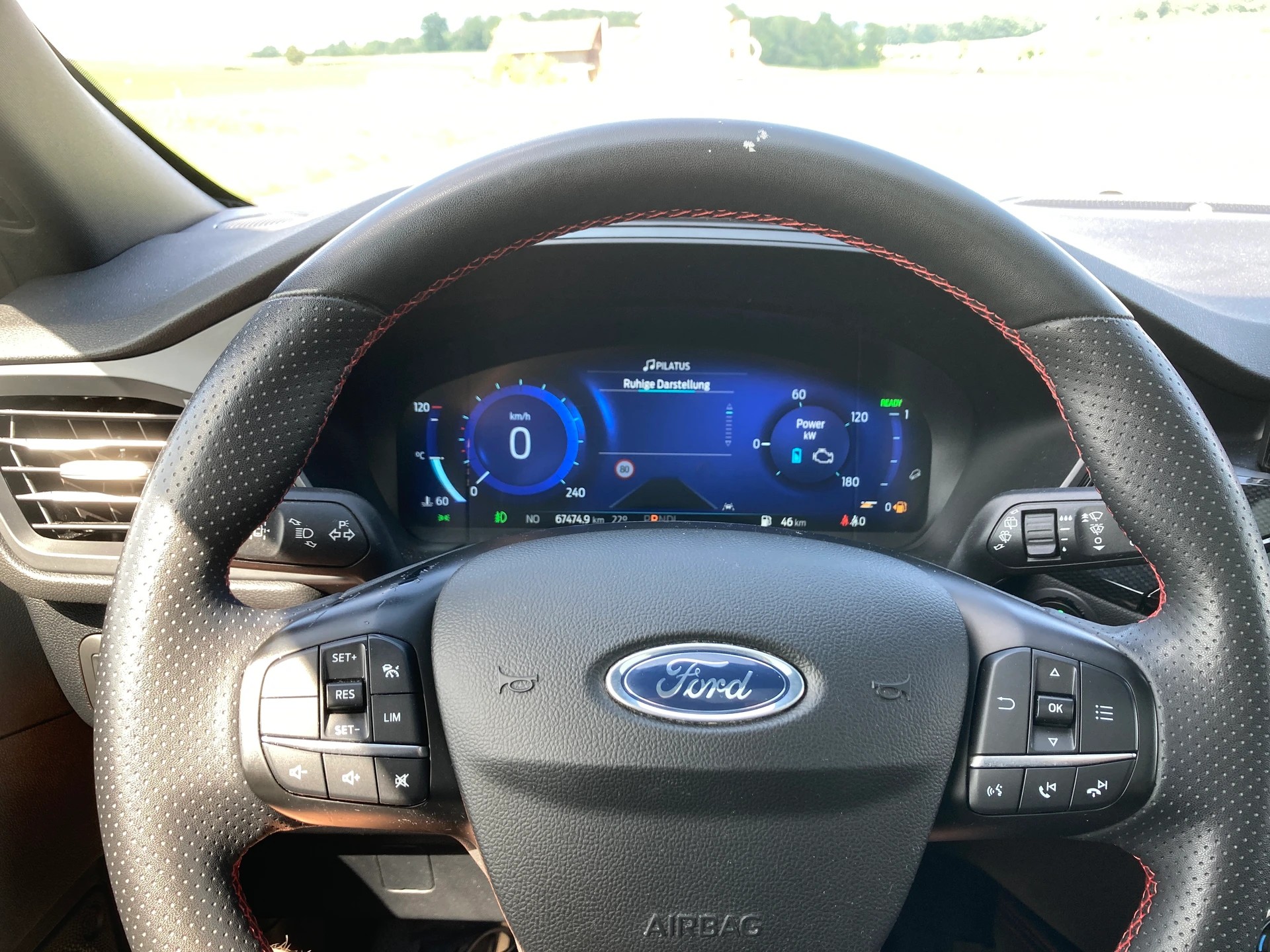FORD Kuga 2.5 FHEV ST-Line X 4WD-image-14