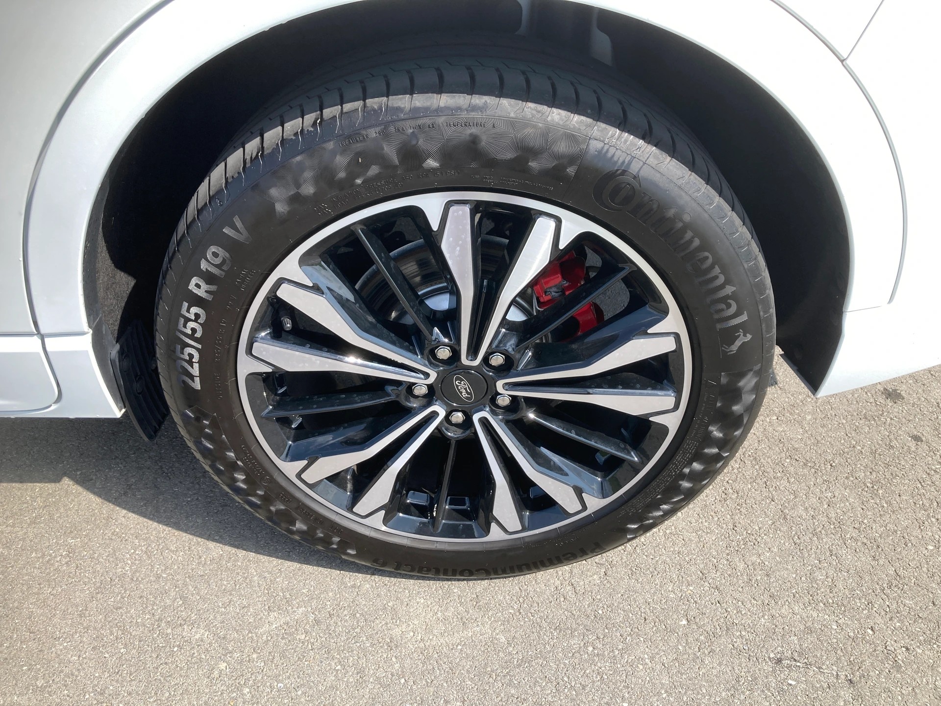 FORD Kuga 2.5 FHEV ST-Line X 4WD-image-6