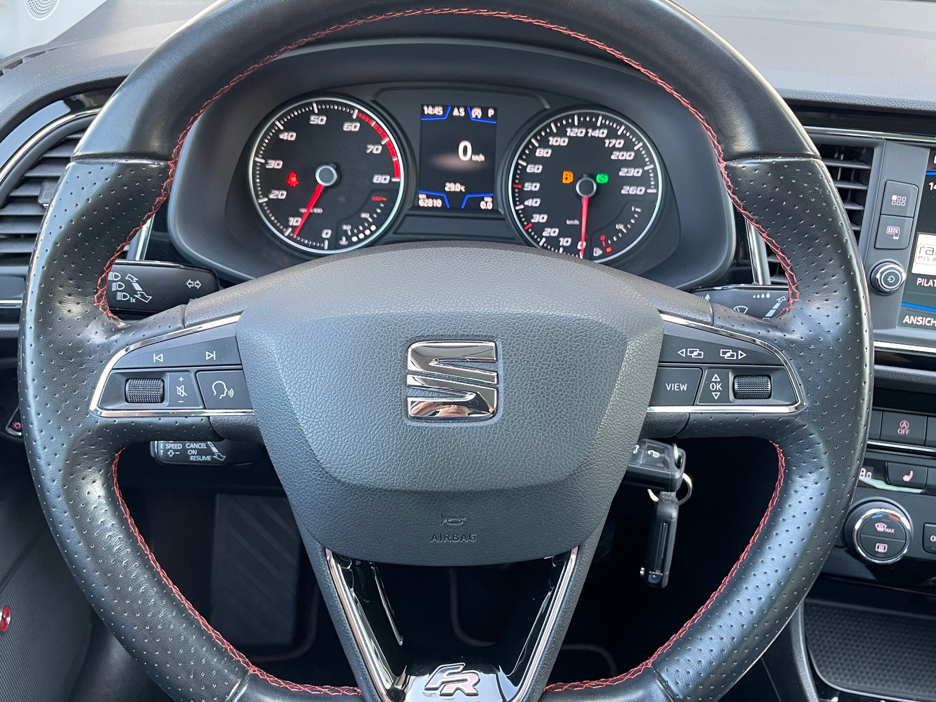 SEAT Leon 2.0 TSI FR DSG-image-19