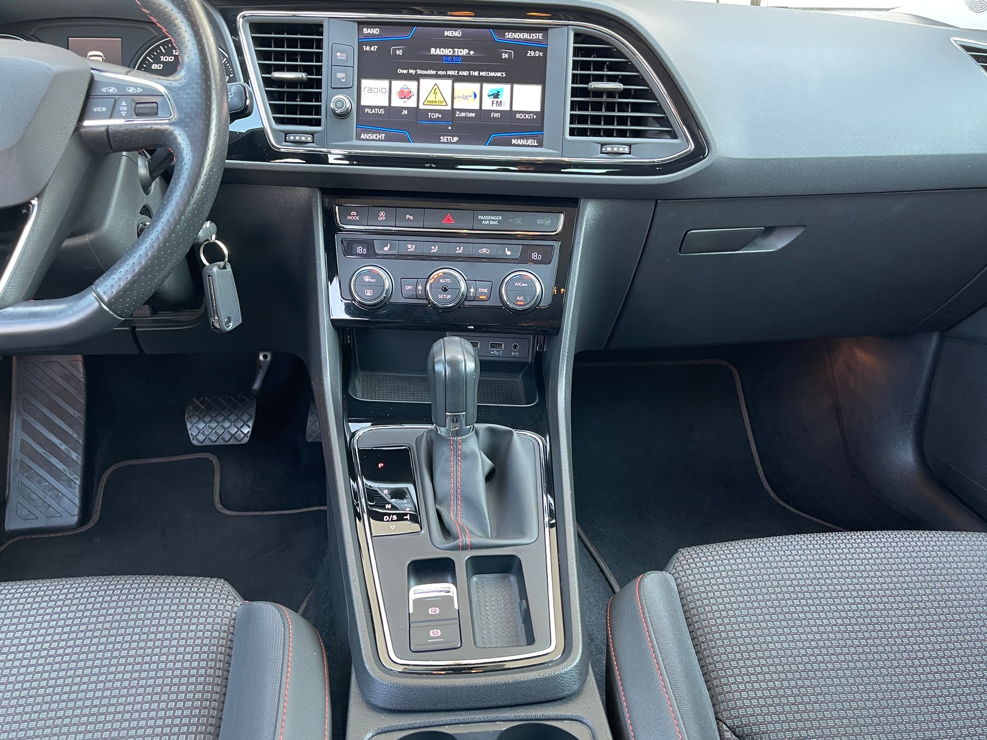 SEAT Leon 2.0 TSI FR DSG-image-10